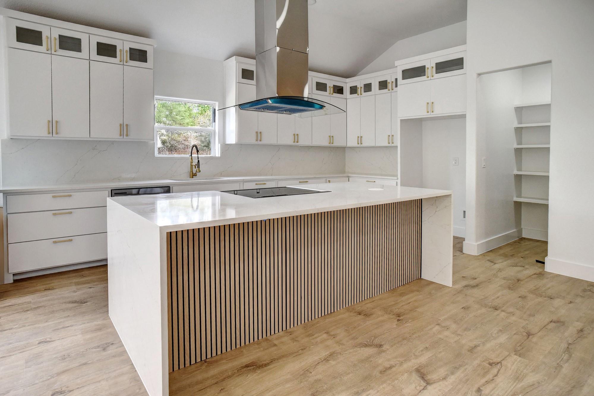 110 Mamalu, Bastrop, TX 78602