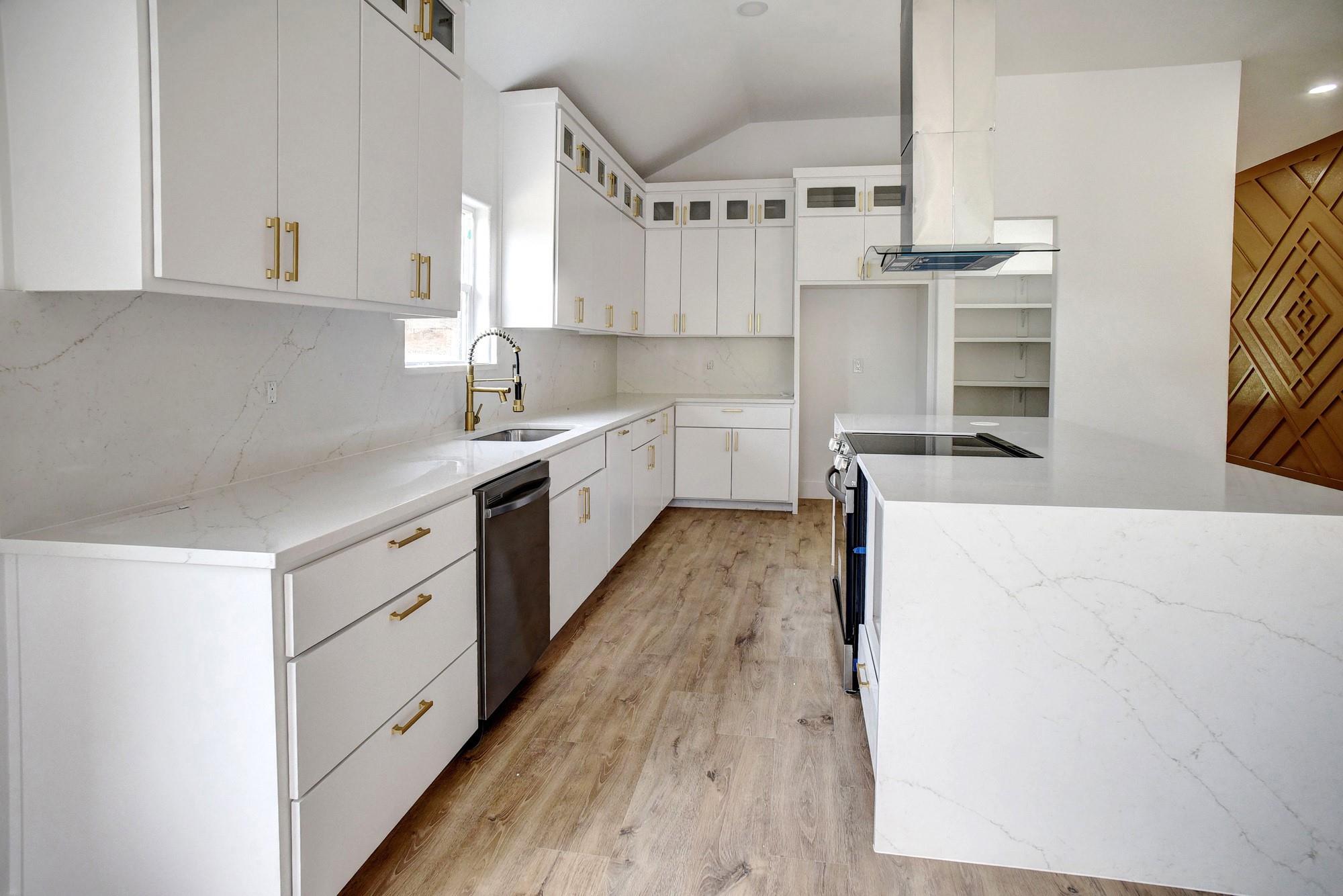 110 Mamalu, Bastrop, TX 78602