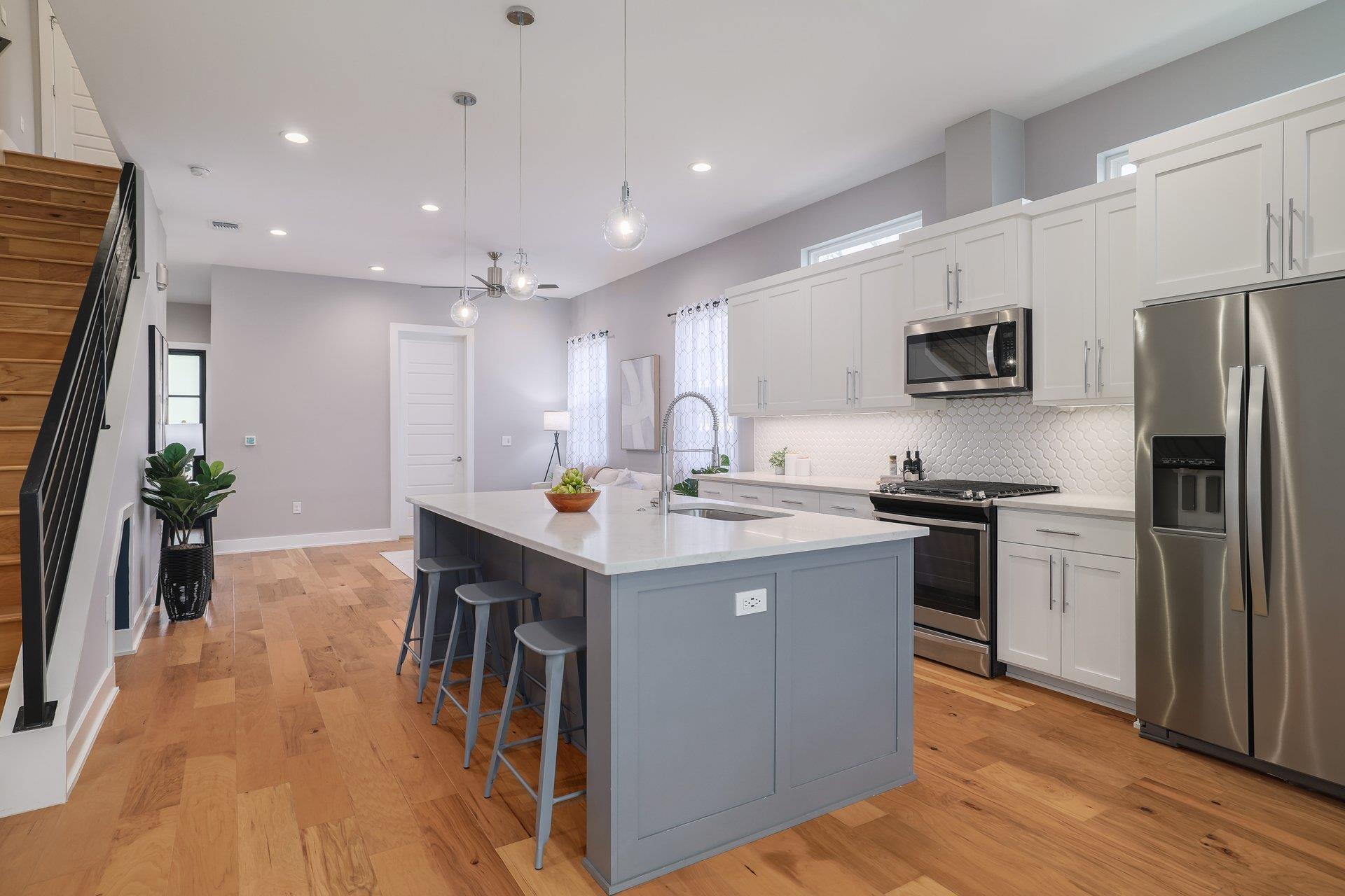 1103 Saucedo St # 2, Austin, TX 78721