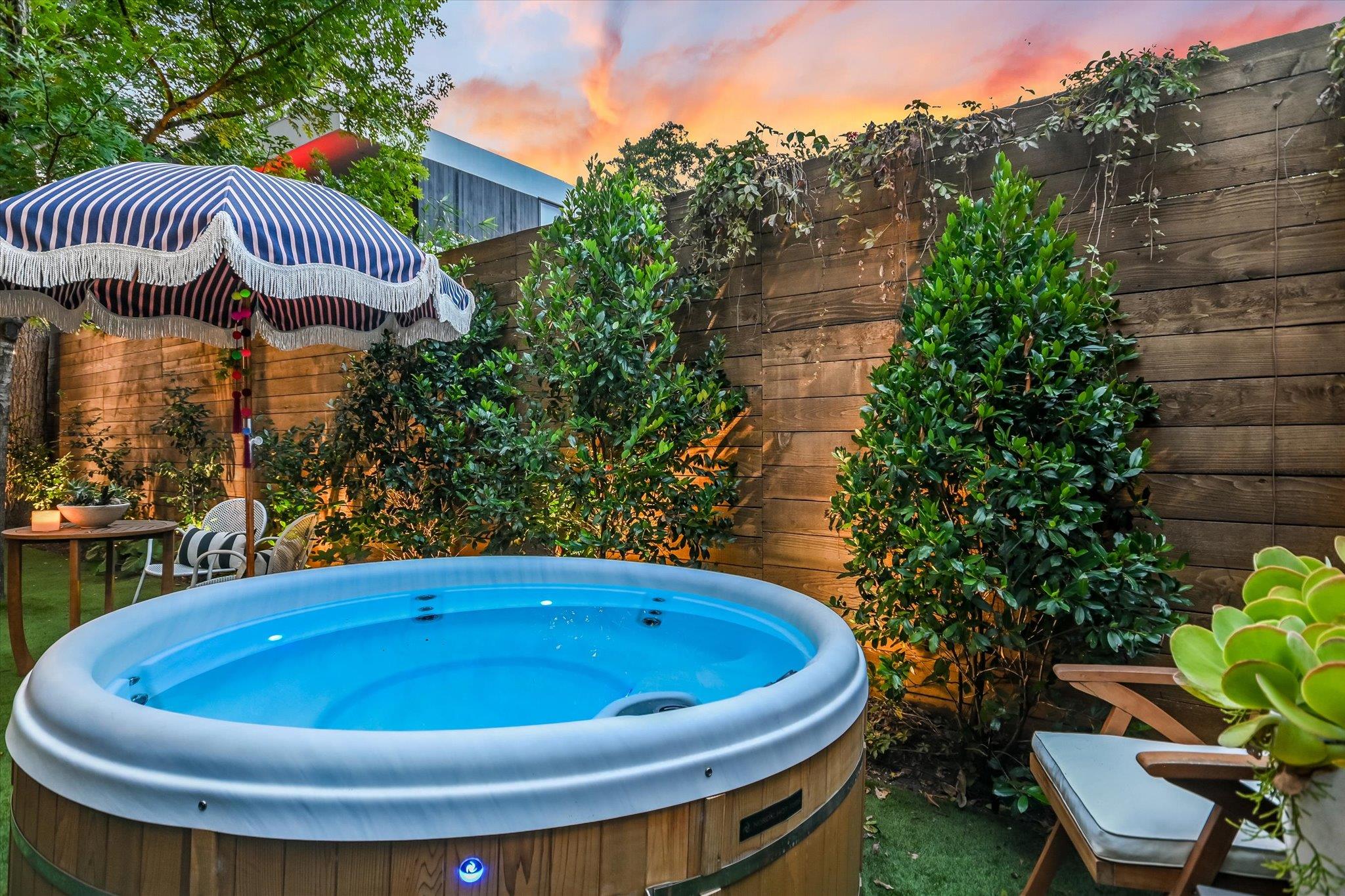 2212 S 2nd St # 2, Austin, TX 78704