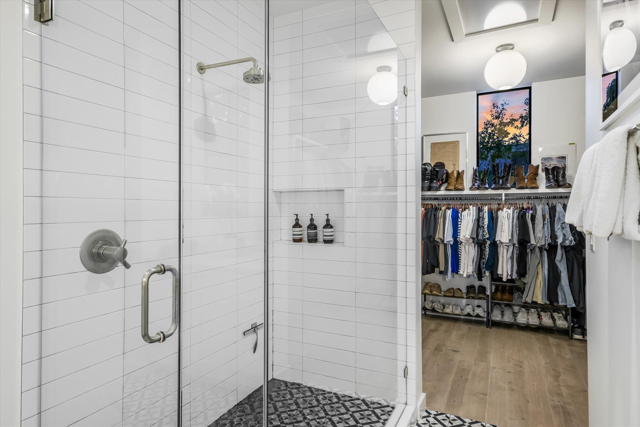 2212 S 2nd St # 2, Austin, TX 78704