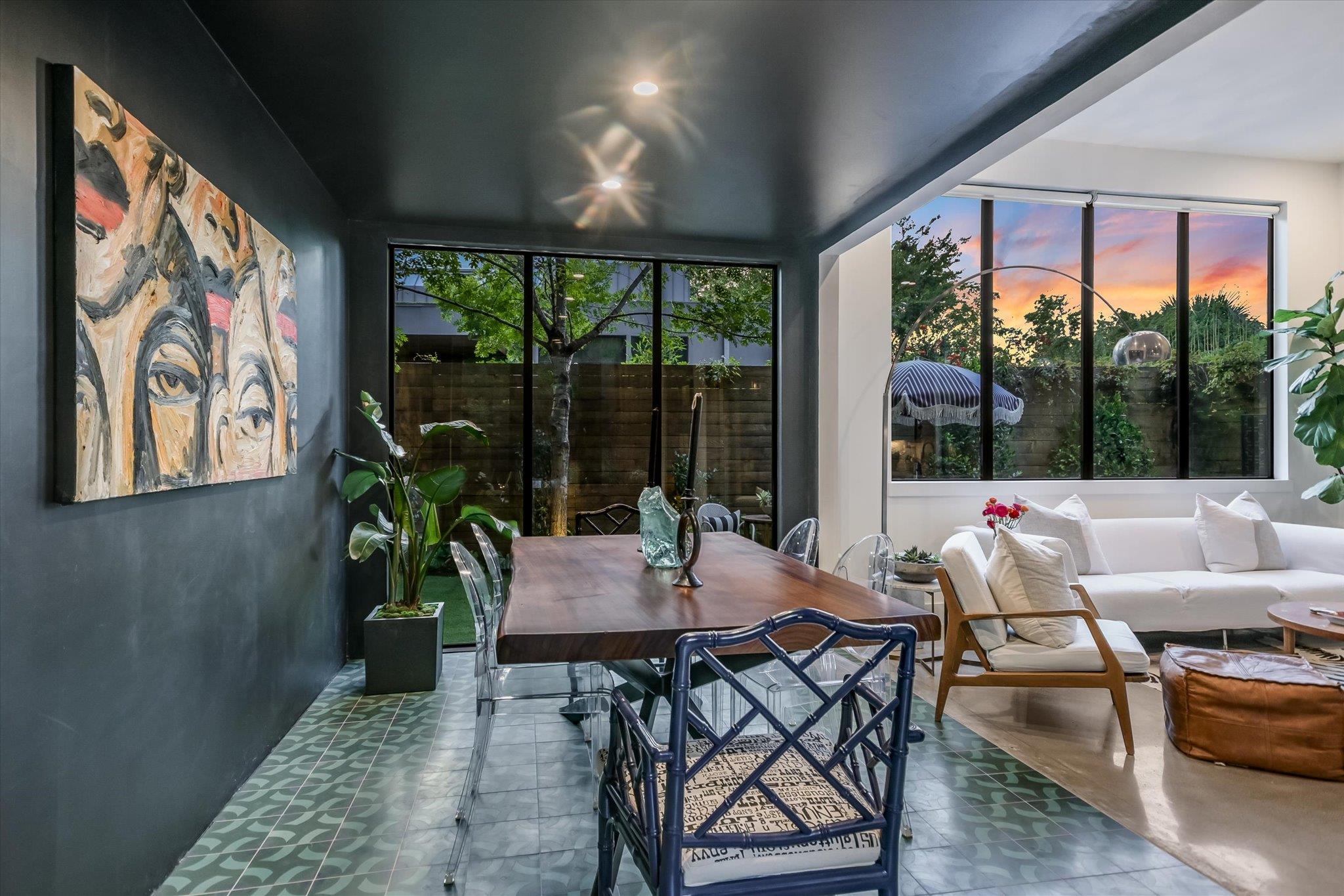 2212 S 2nd St # 2, Austin, TX 78704