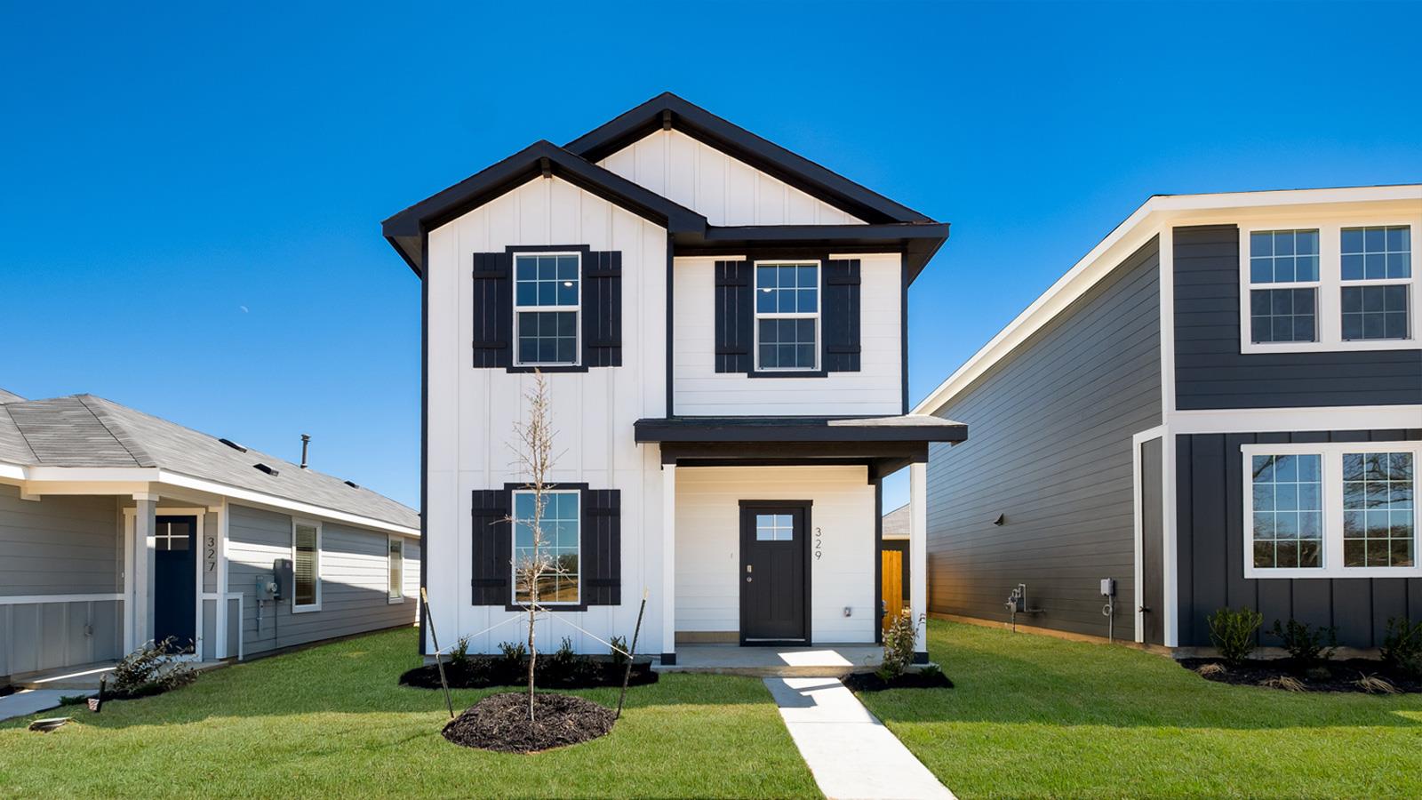 312 Santo Domingo Rd, Bastrop, TX 78602