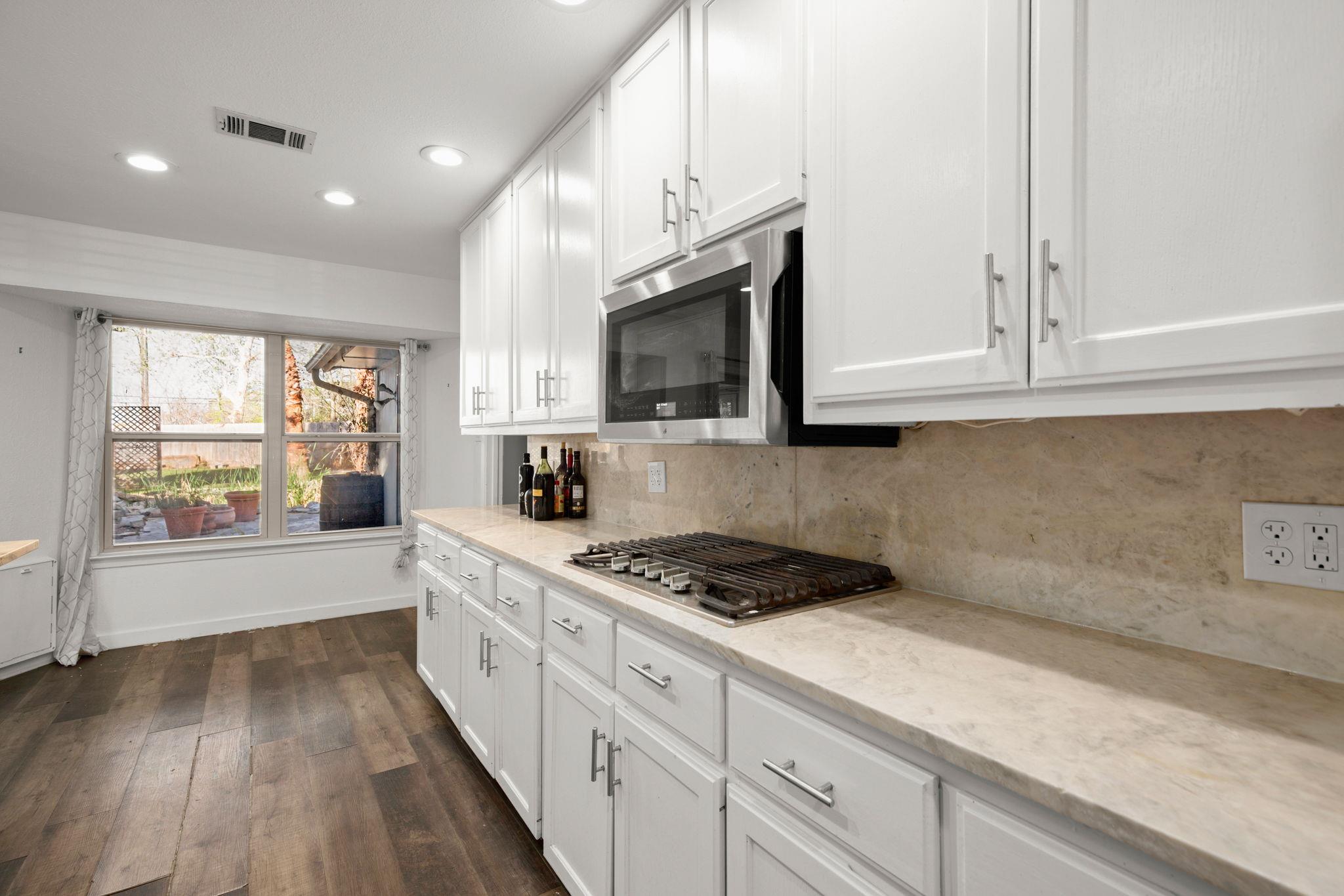 8102 Furness Cv, Austin, TX 78753