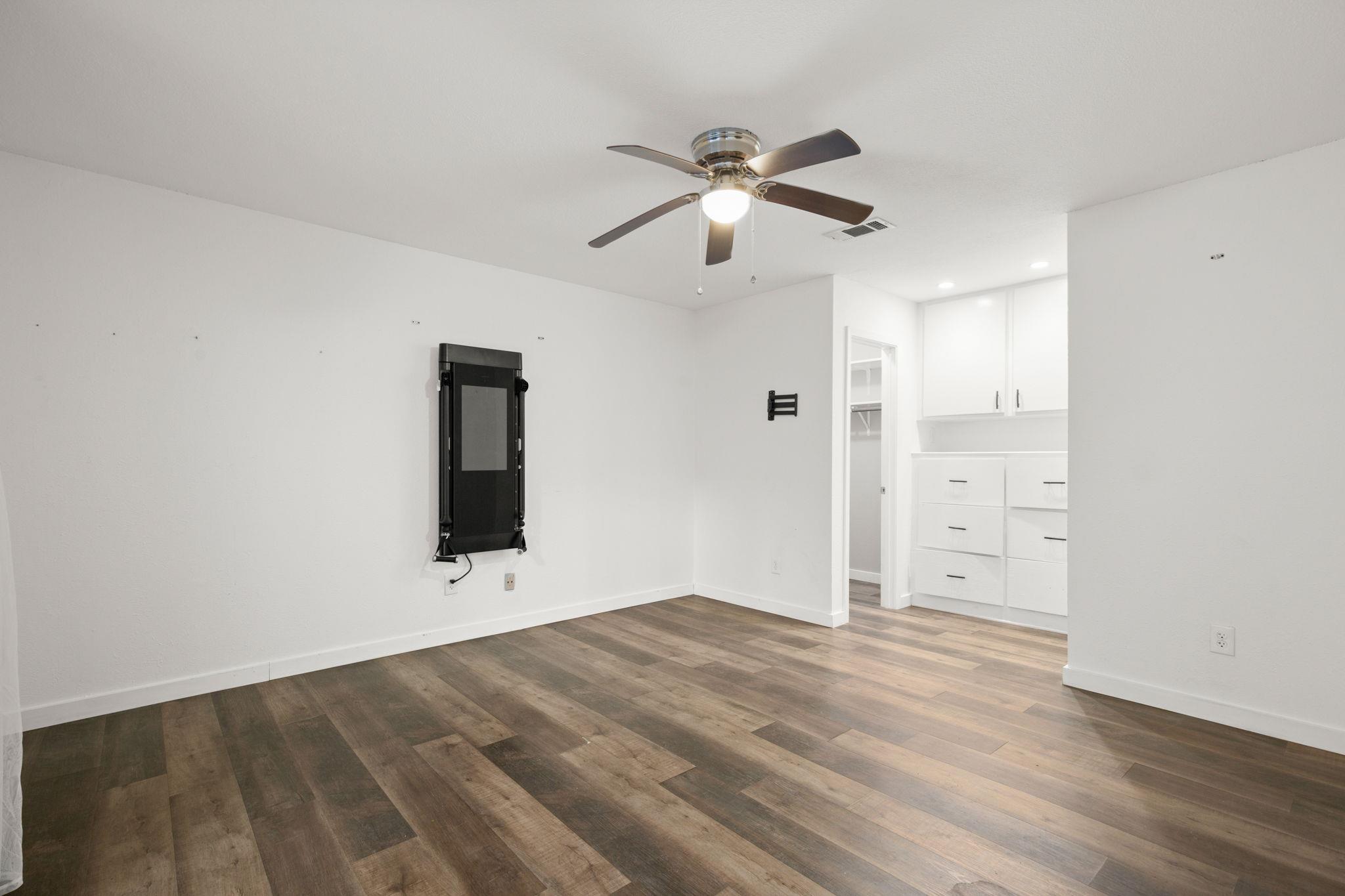 8102 Furness Cv, Austin, TX 78753