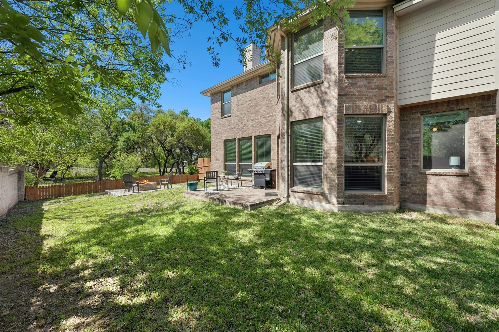 2836 Plantation Dr, Round Rock, TX 78681