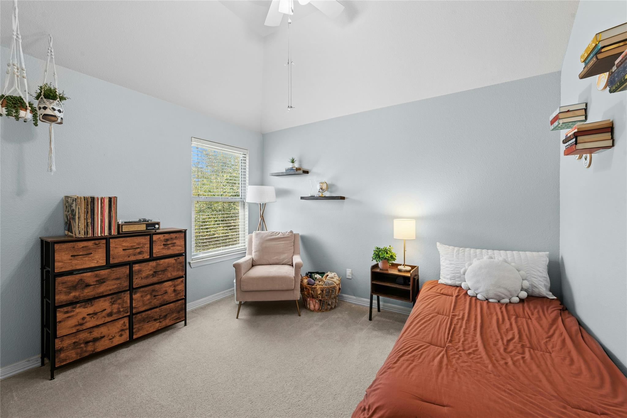 2836 Plantation Dr, Round Rock, TX 78681