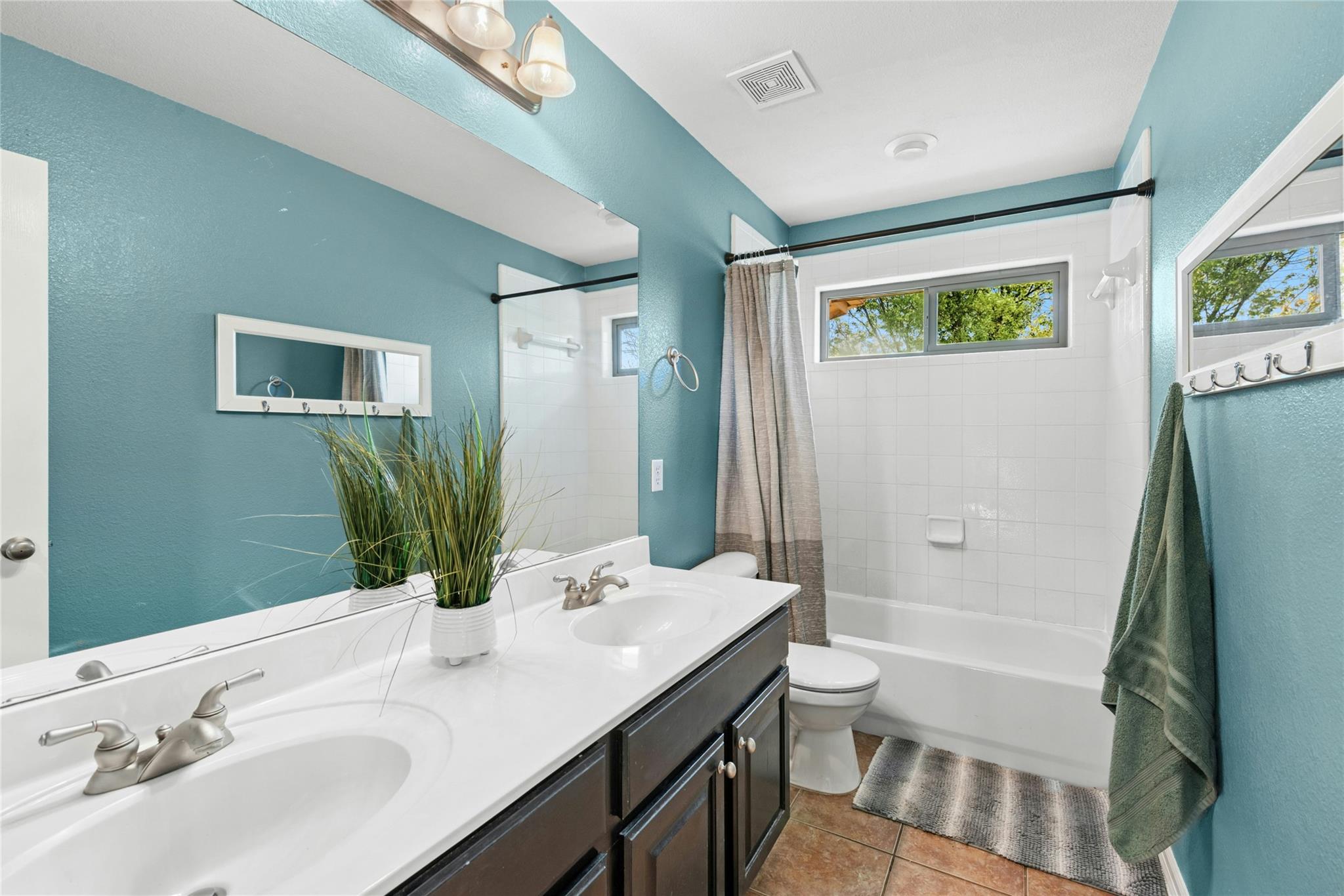 2836 Plantation Dr, Round Rock, TX 78681