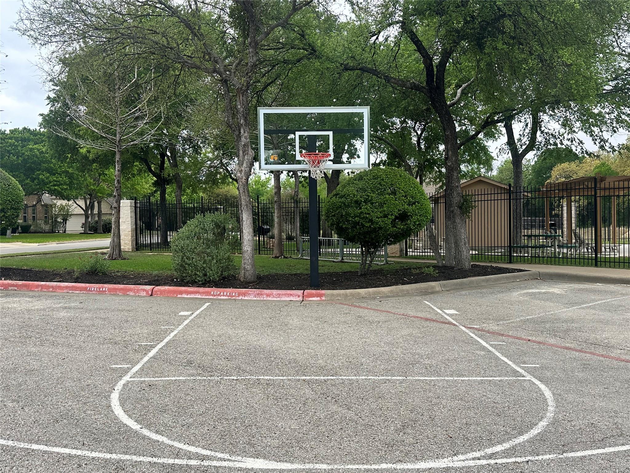 2836 Plantation Dr, Round Rock, TX 78681