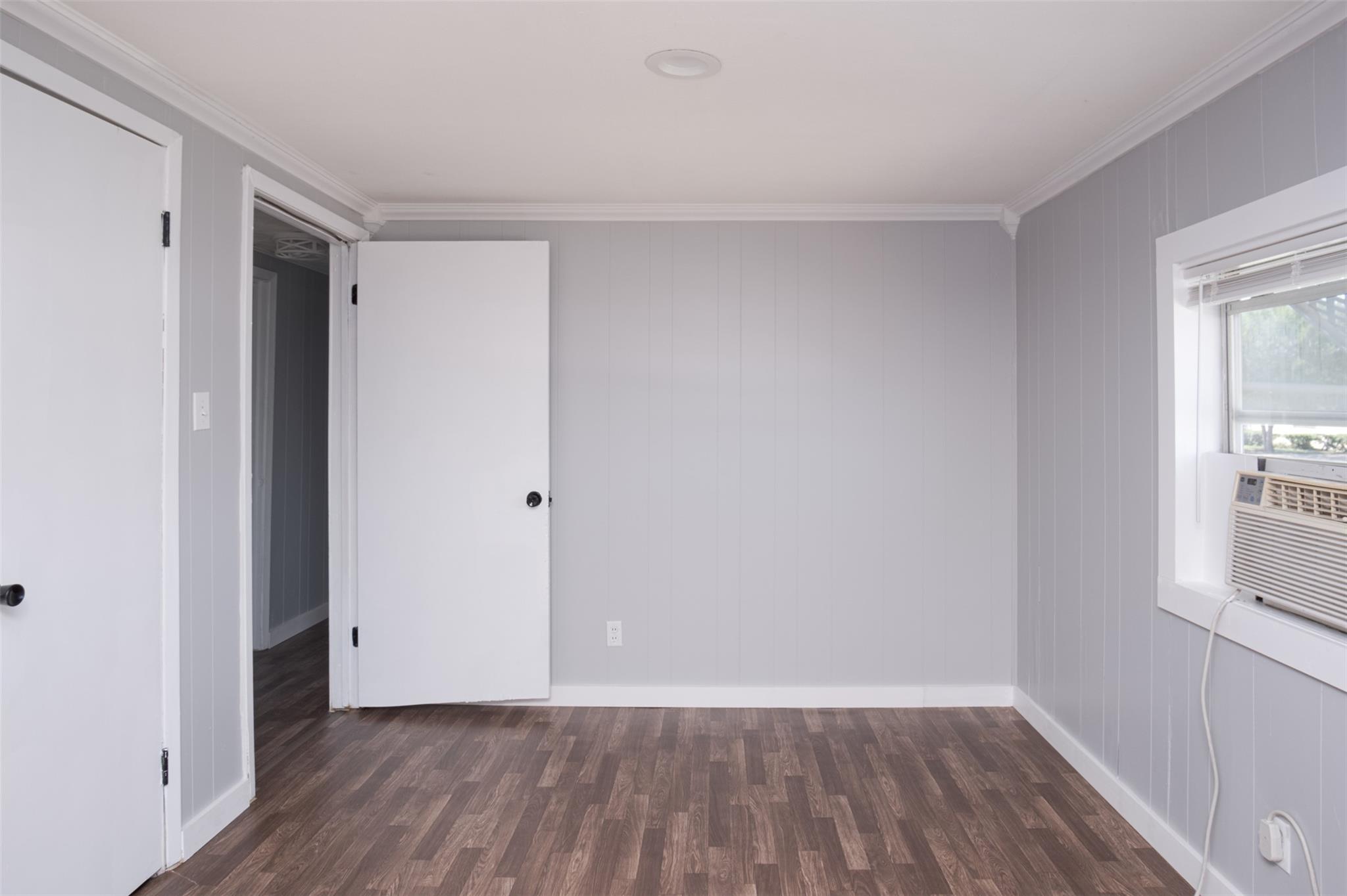 14 W Post Oak Ave, Rogers, TX 76569