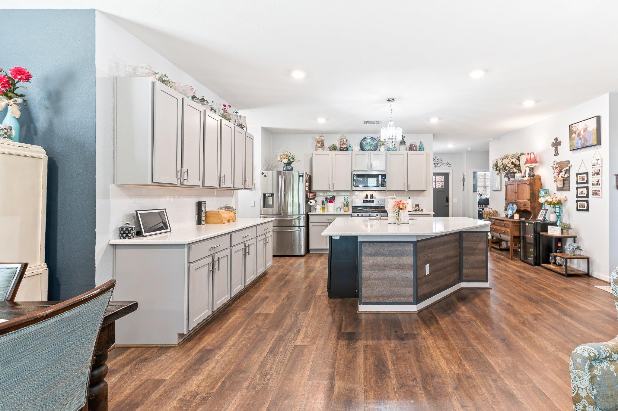 204 Florenz Ln, Georgetown, TX 78628