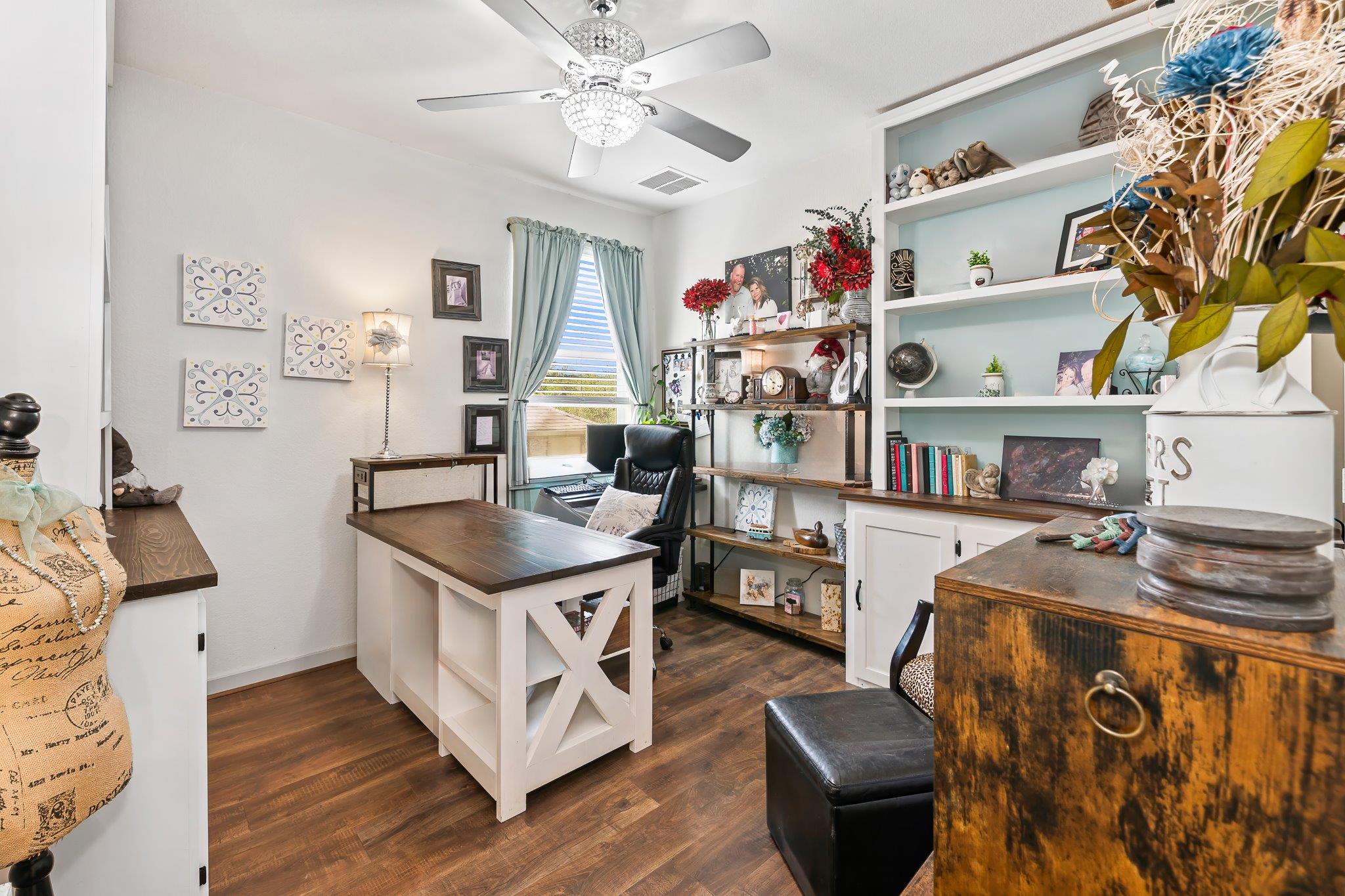 204 Florenz Ln, Georgetown, TX 78628