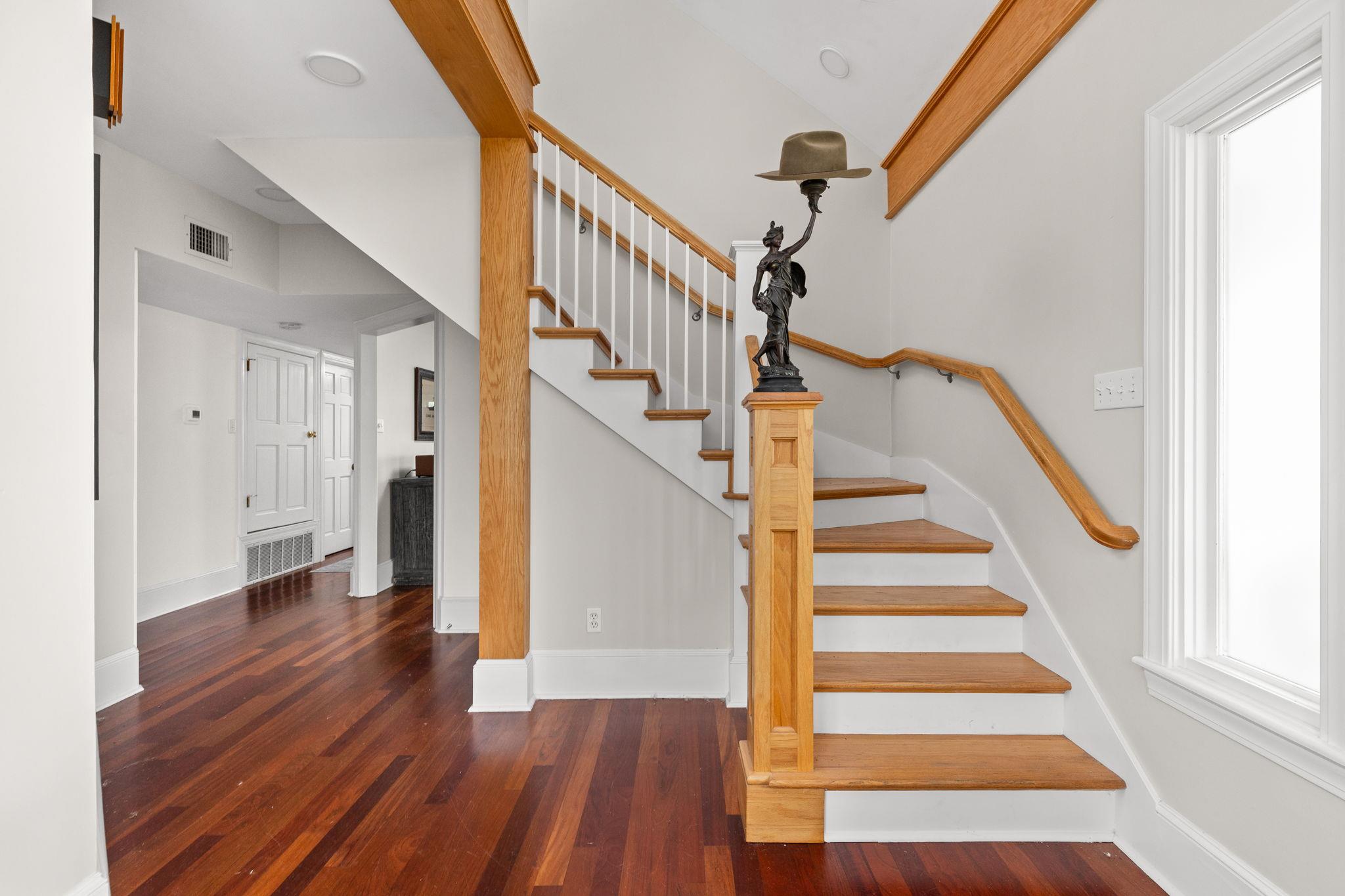 811 E 46th St, Austin, TX 78751