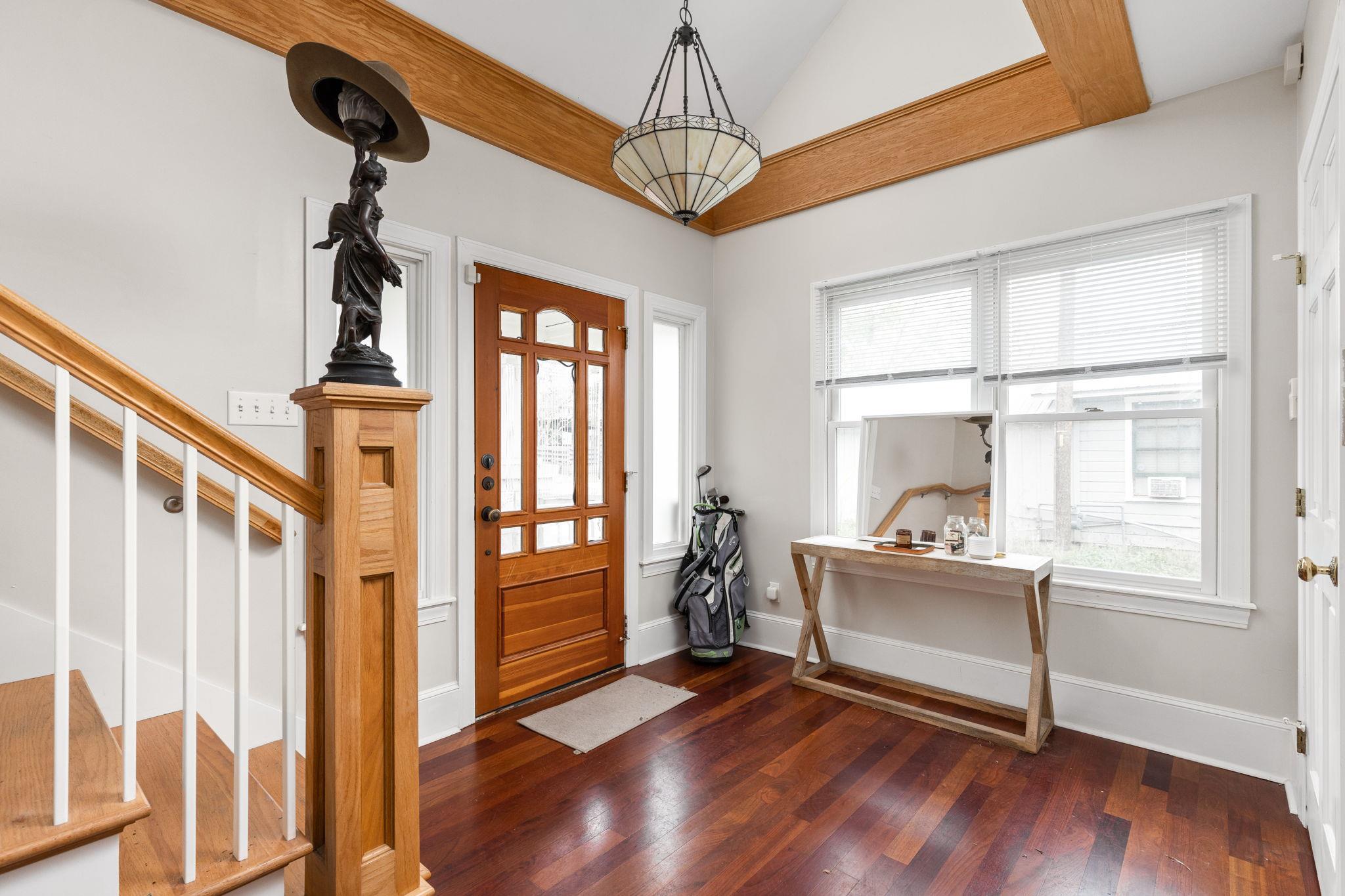 811 E 46th St, Austin, TX 78751