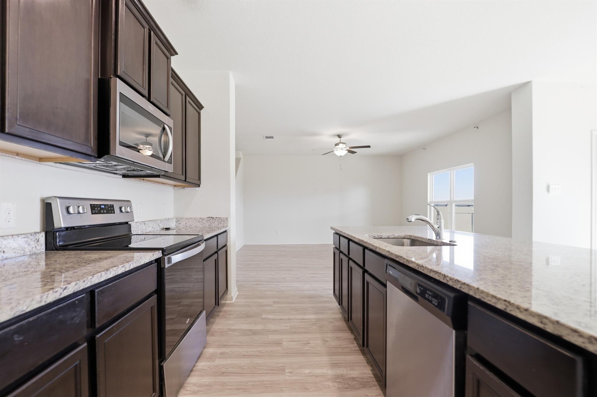 300 Hyacinth Way, Jarrell, TX 76537