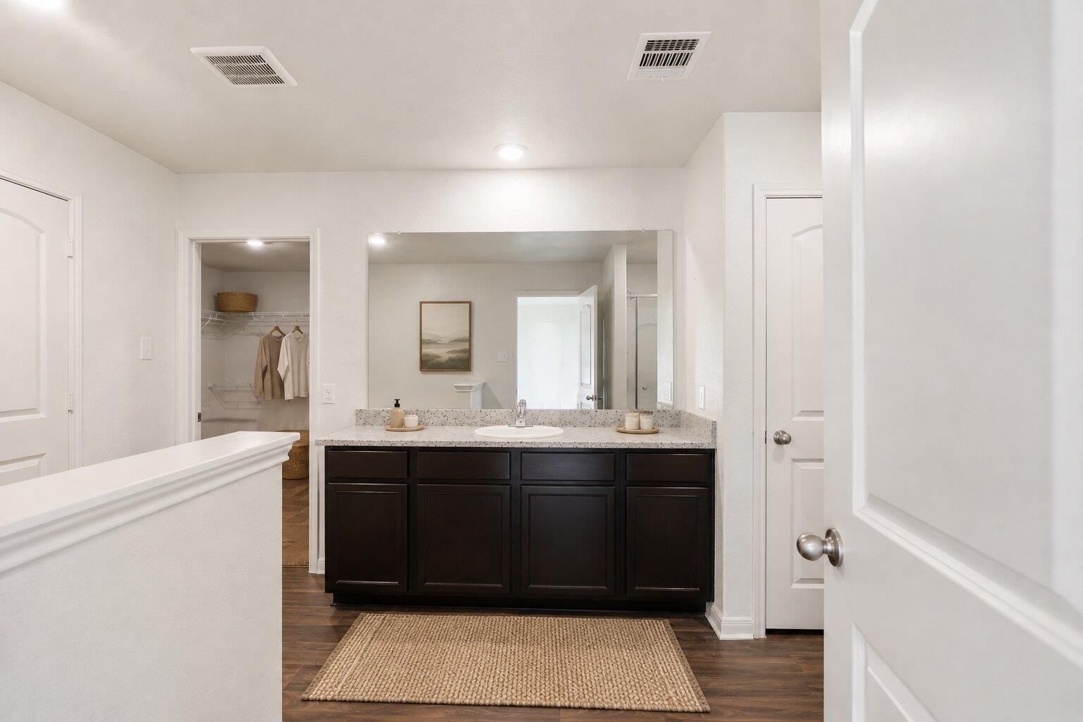 300 Hyacinth Way, Jarrell, TX 76537
