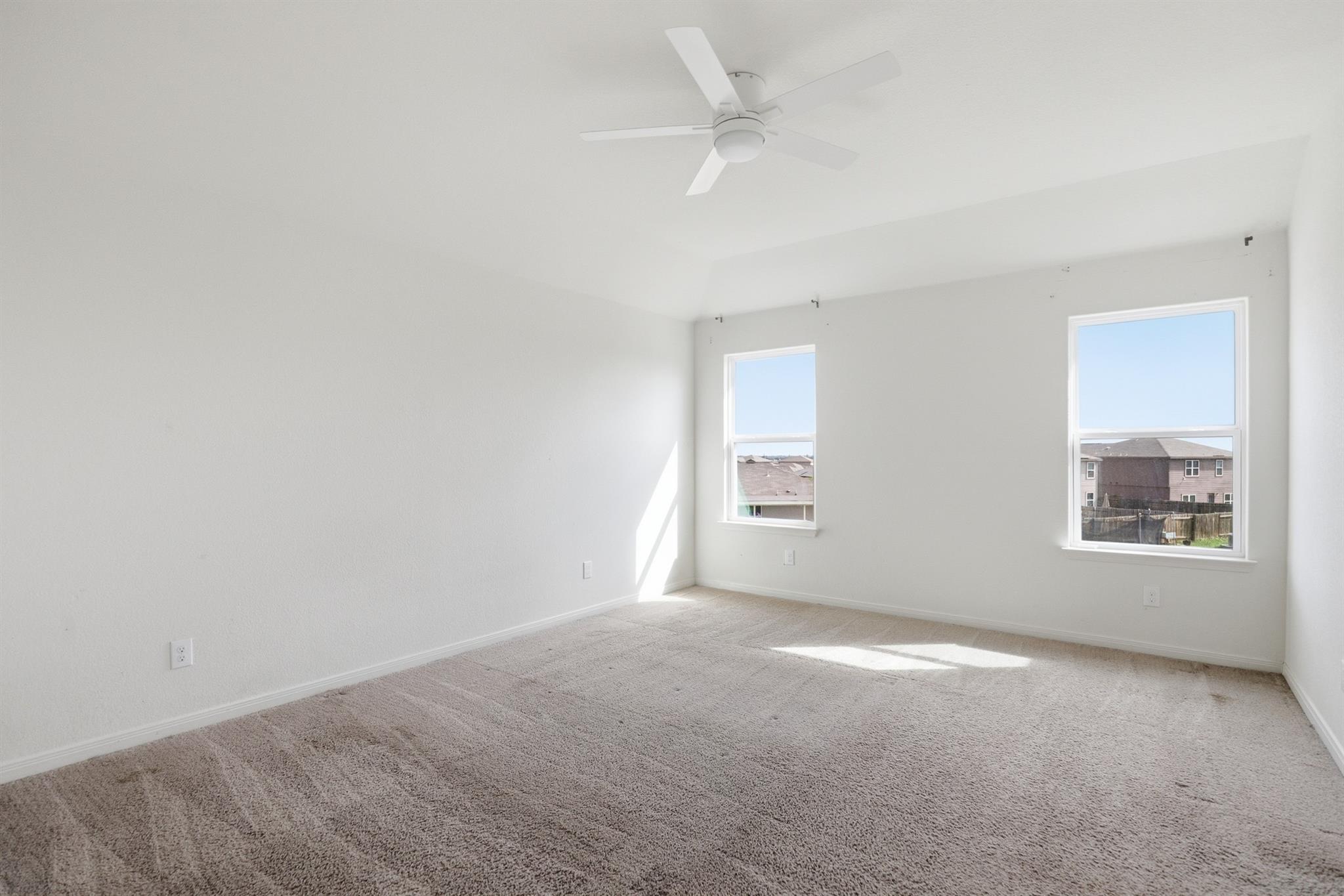 300 Hyacinth Way, Jarrell, TX 76537