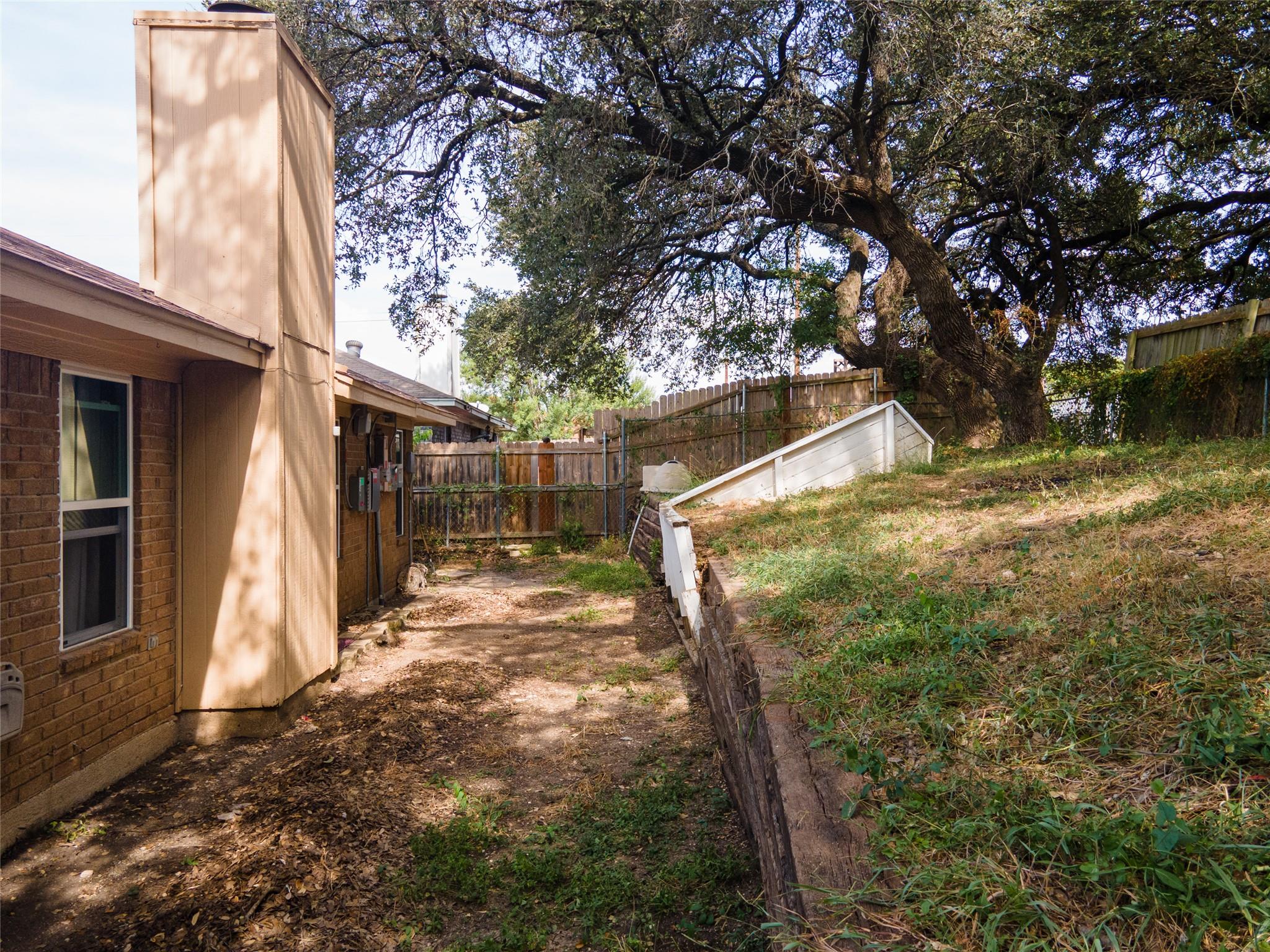 2210 Barry Dr, Killeen, TX 76543