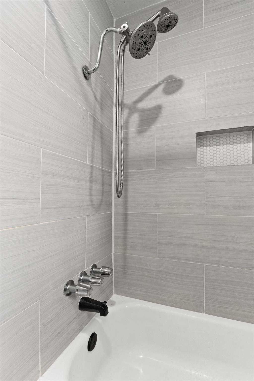 2210 Barry Dr, Killeen, TX 76543