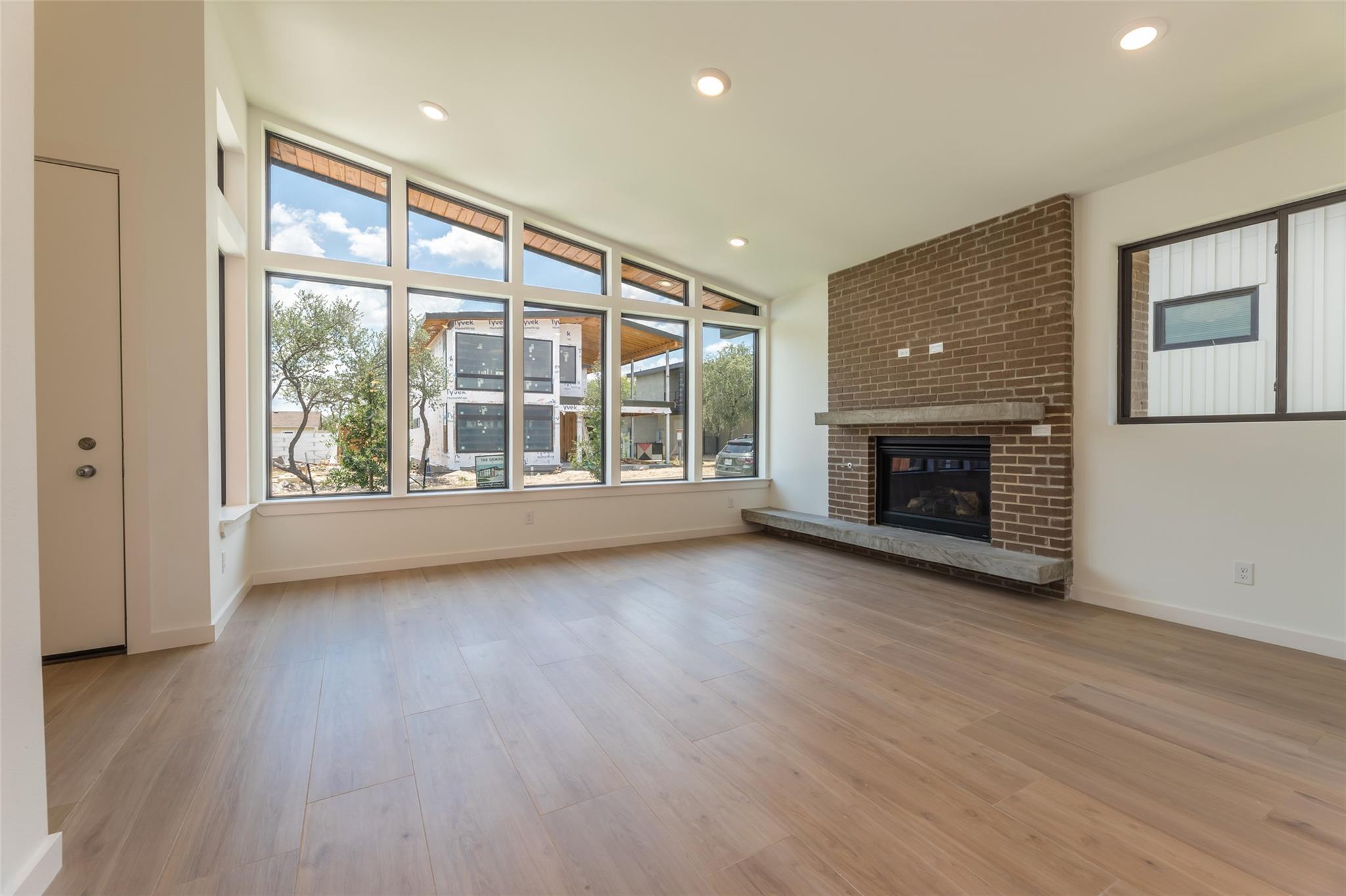 465 Starlight Village Loop # 26, Leander, TX 78641