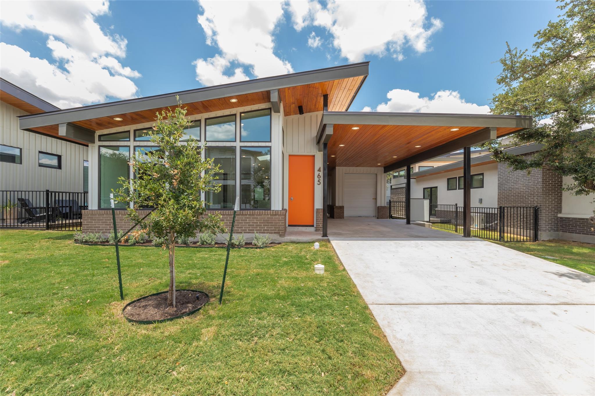 465 Starlight Village Loop # 26, Leander, TX 78641