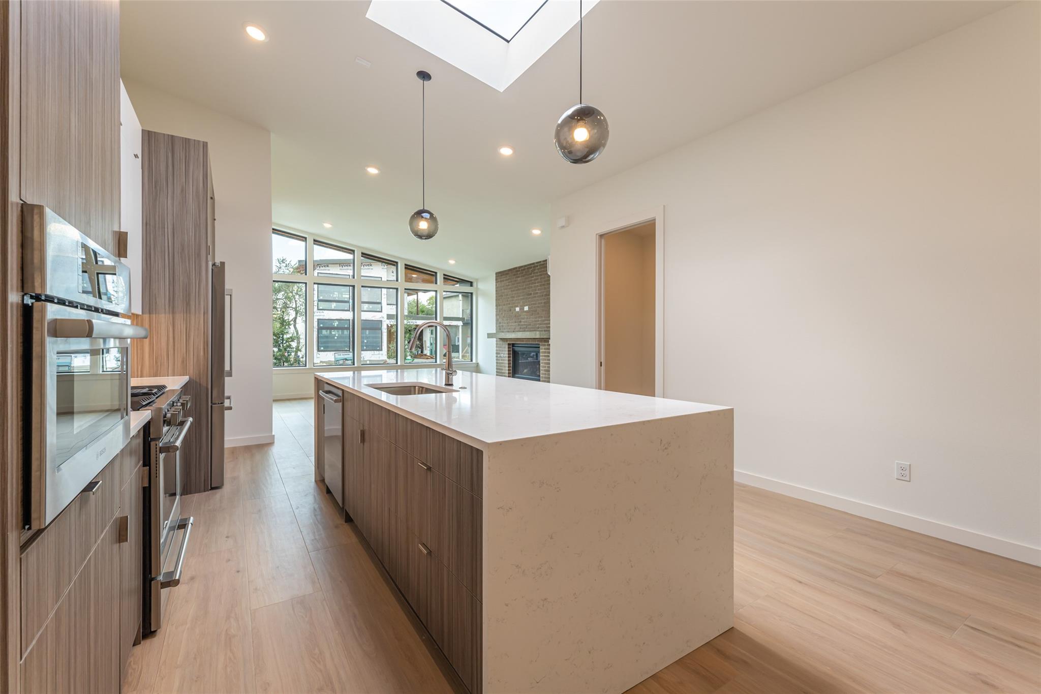 465 Starlight Village Loop # 26, Leander, TX 78641