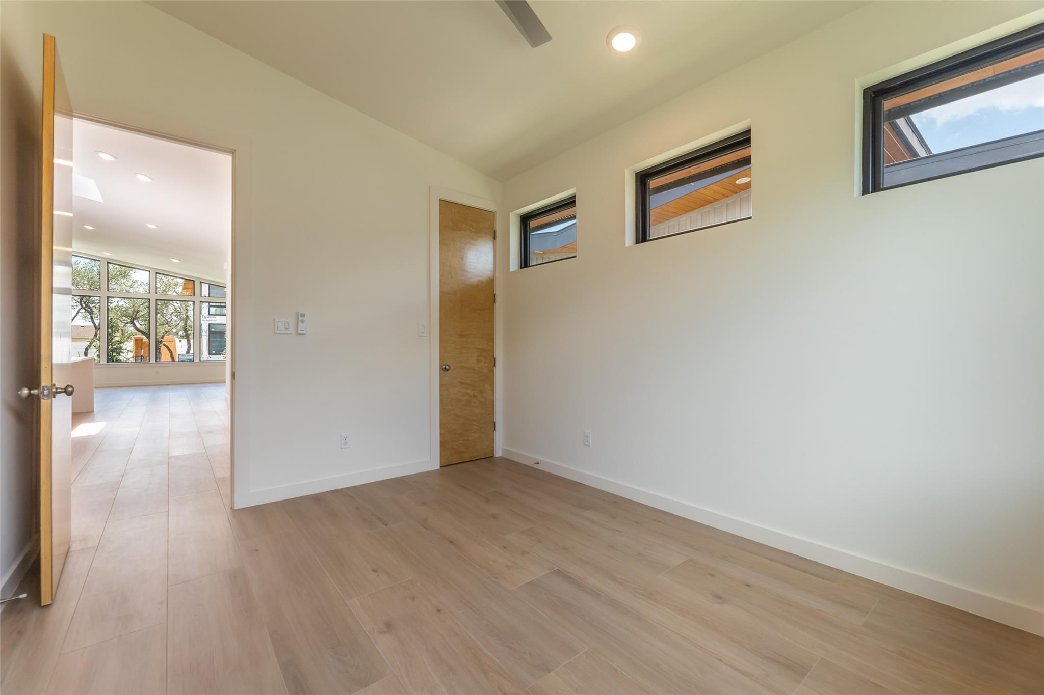 465 Starlight Village Loop # 26, Leander, TX 78641