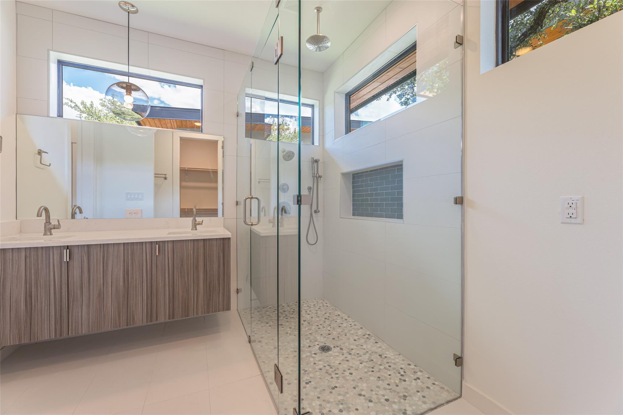 465 Starlight Village Loop # 26, Leander, TX 78641