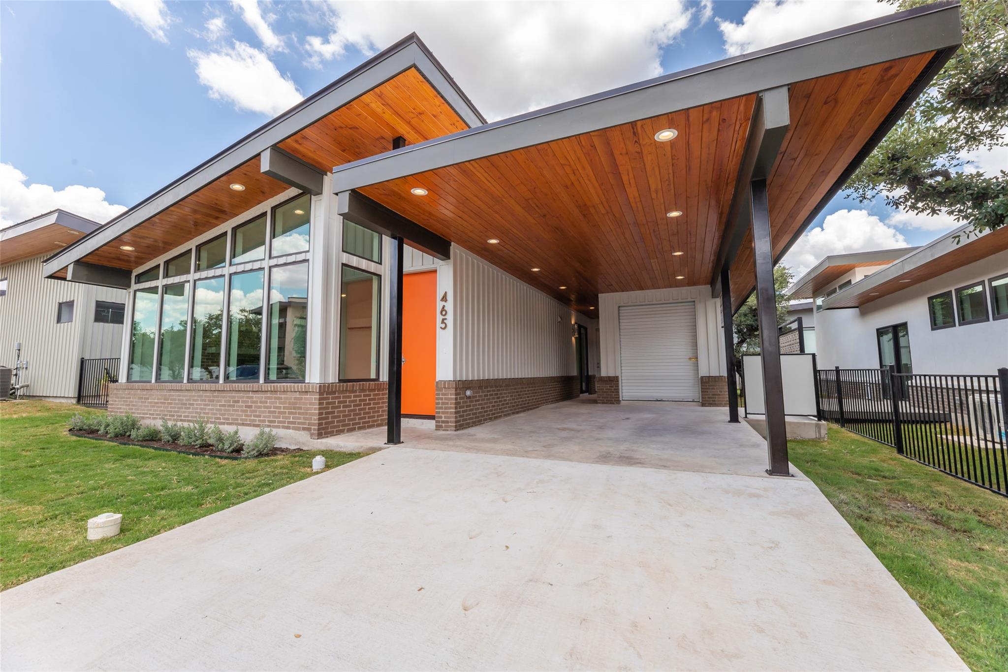 465 Starlight Village Loop # 26, Leander, TX 78641