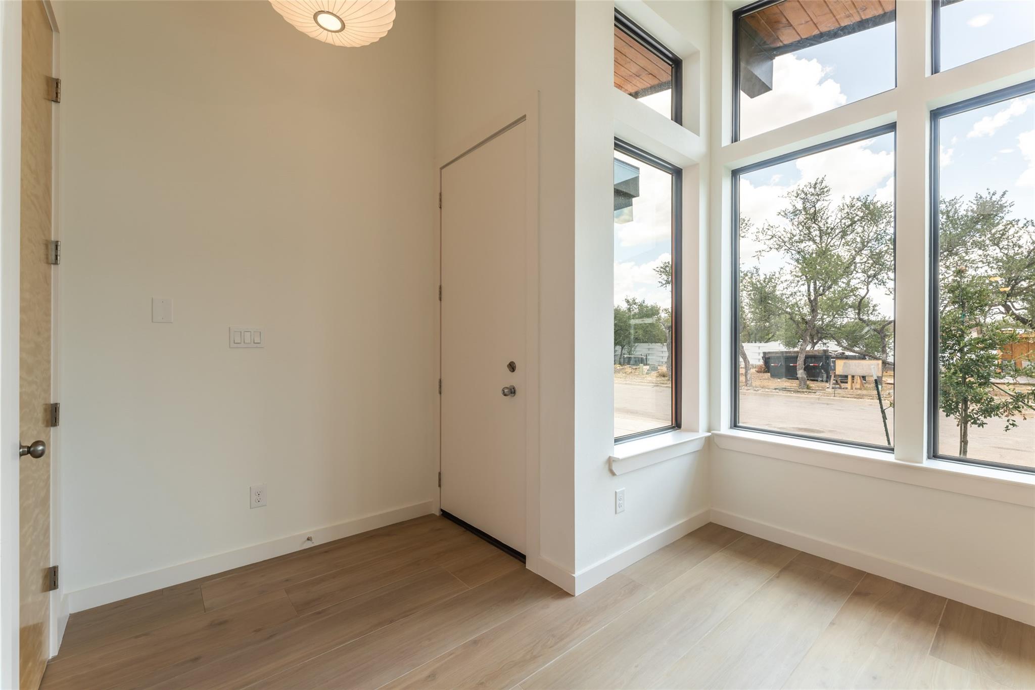 465 Starlight Village Loop # 26, Leander, TX 78641