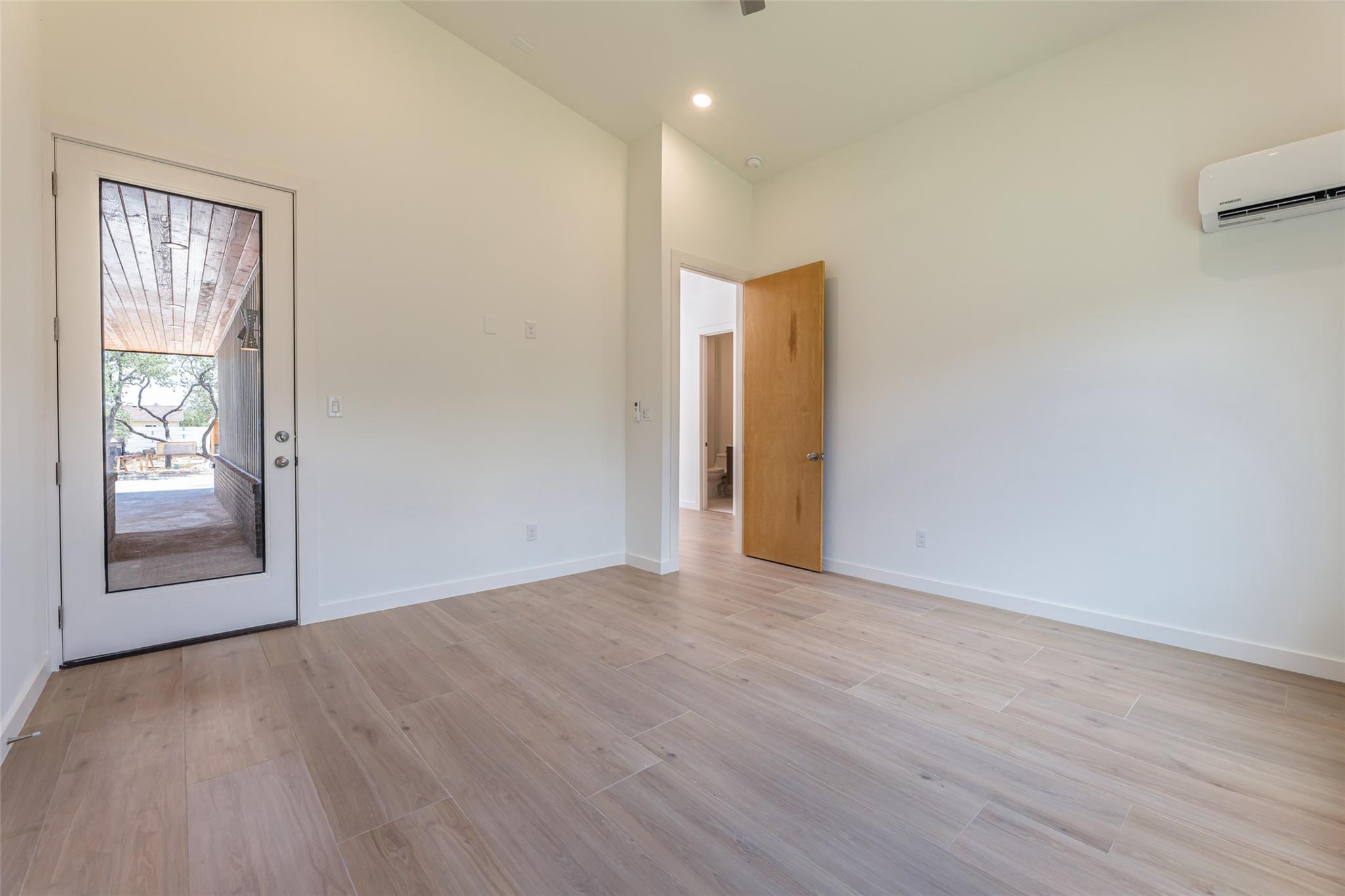 465 Starlight Village Loop # 26, Leander, TX 78641