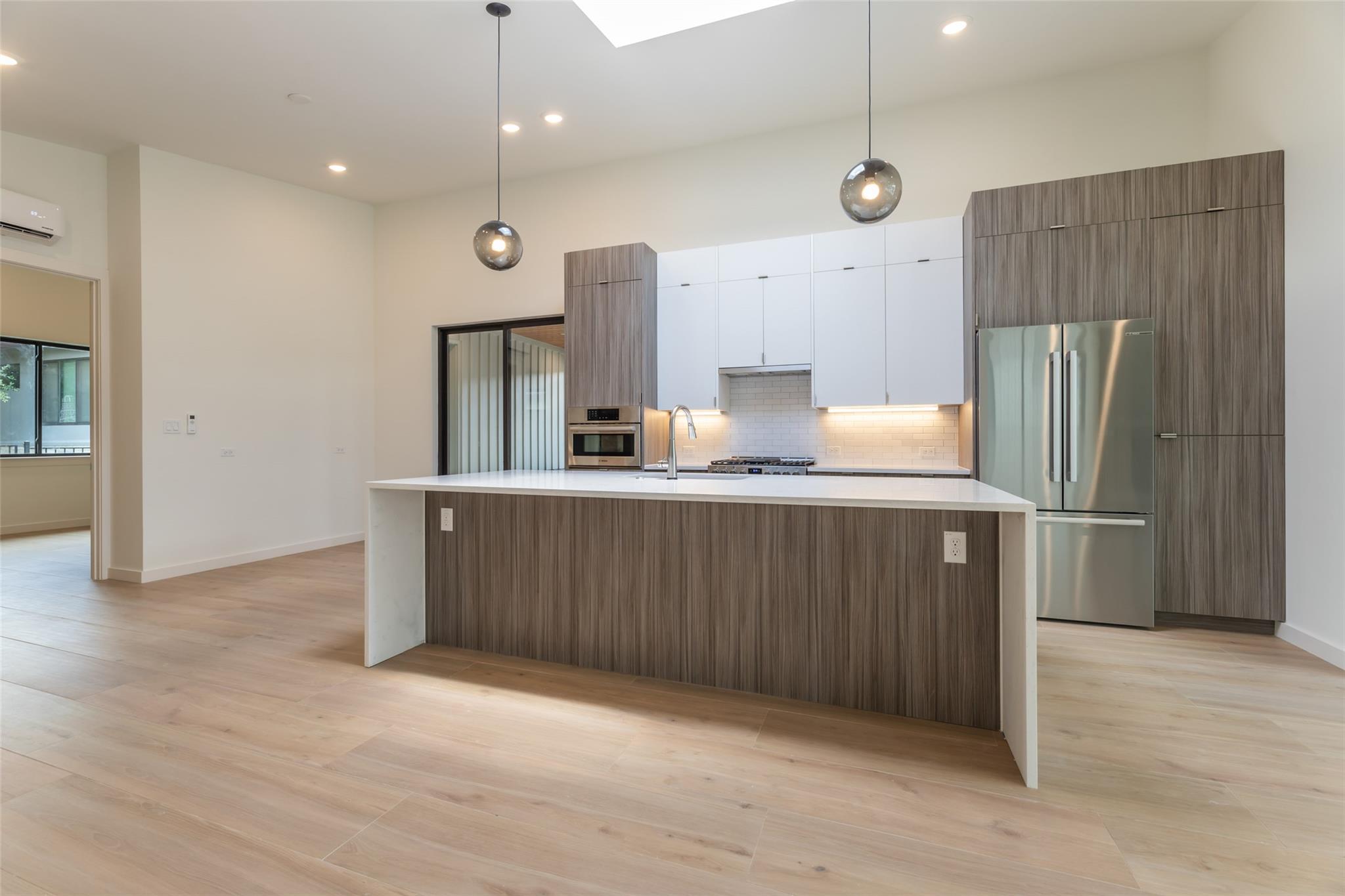 465 Starlight Village Loop # 26, Leander, TX 78641