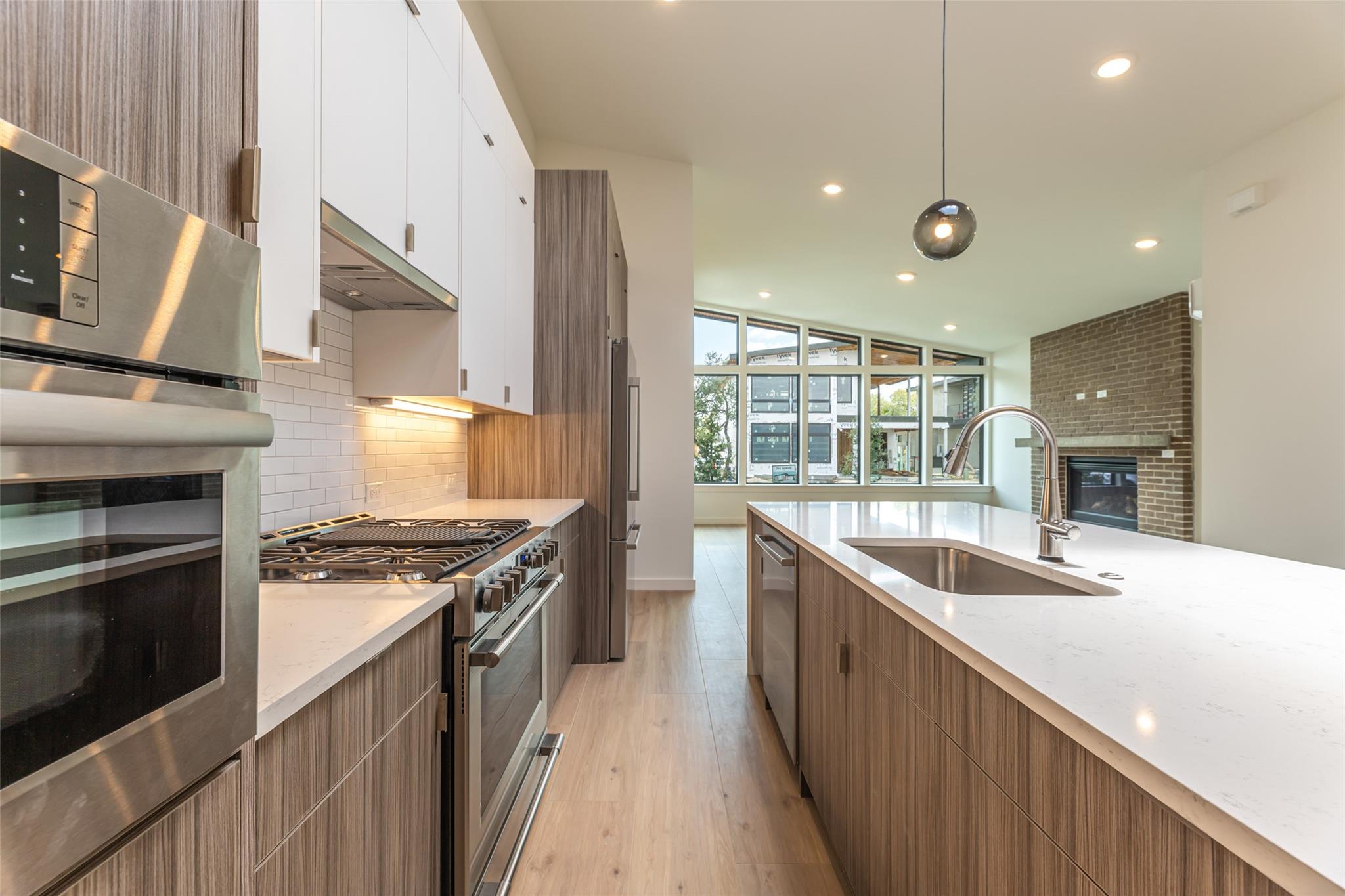 465 Starlight Village Loop # 26, Leander, TX 78641