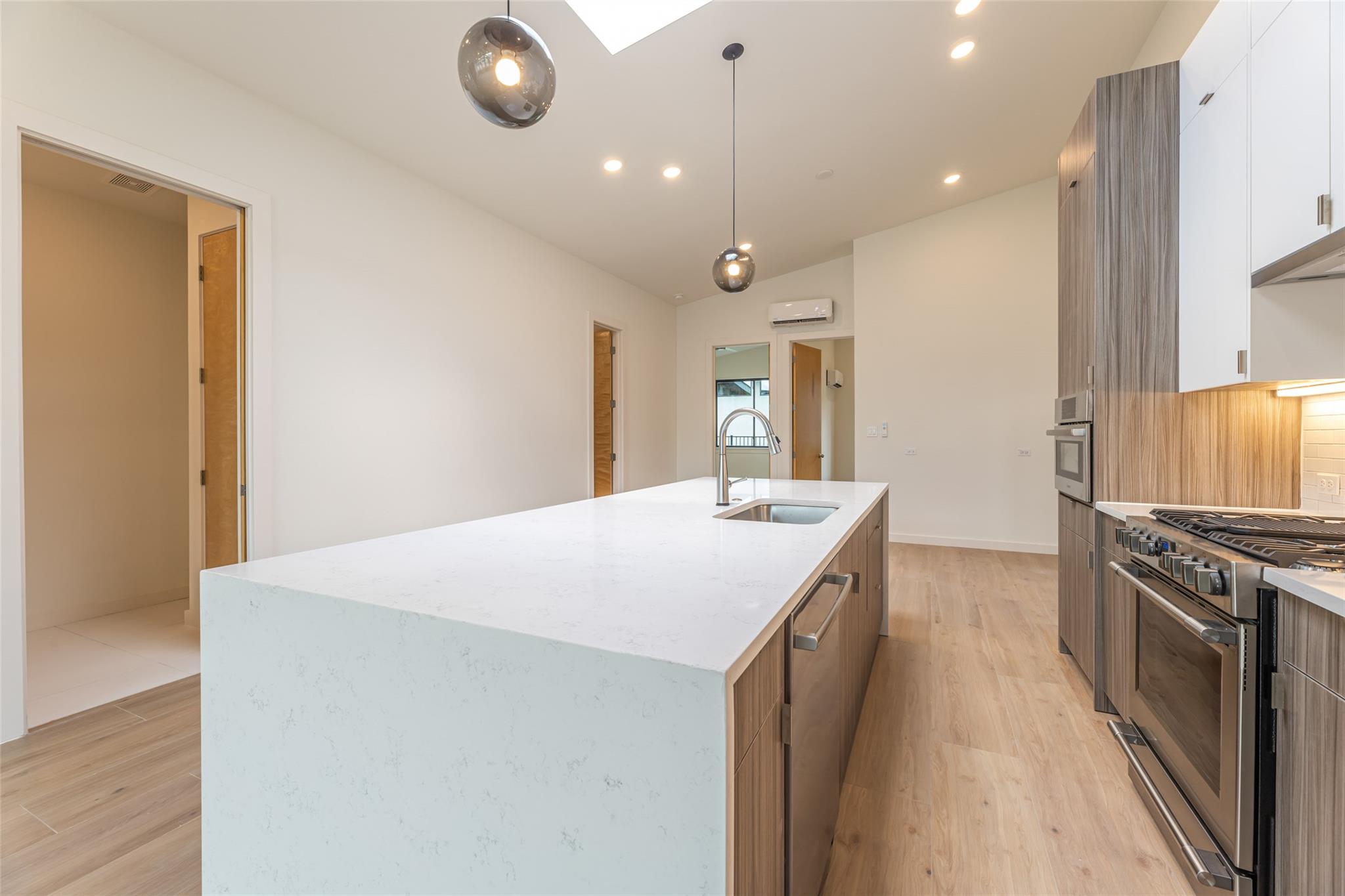 465 Starlight Village Loop # 26, Leander, TX 78641