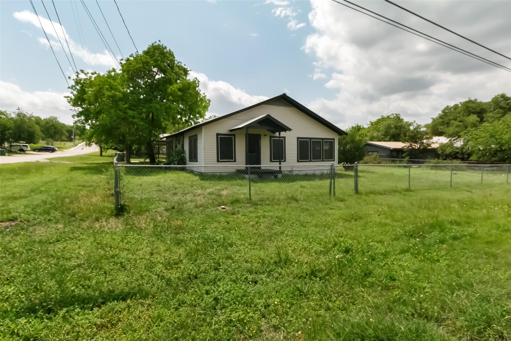419 Avenue G, Marble Falls, TX 78654