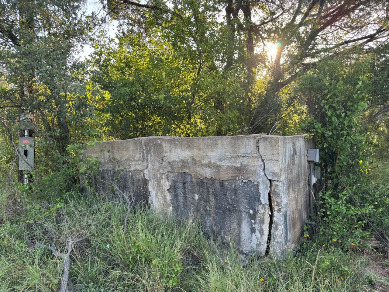 25723 Hamilton Pool Rd, Round Mountain, TX 78654