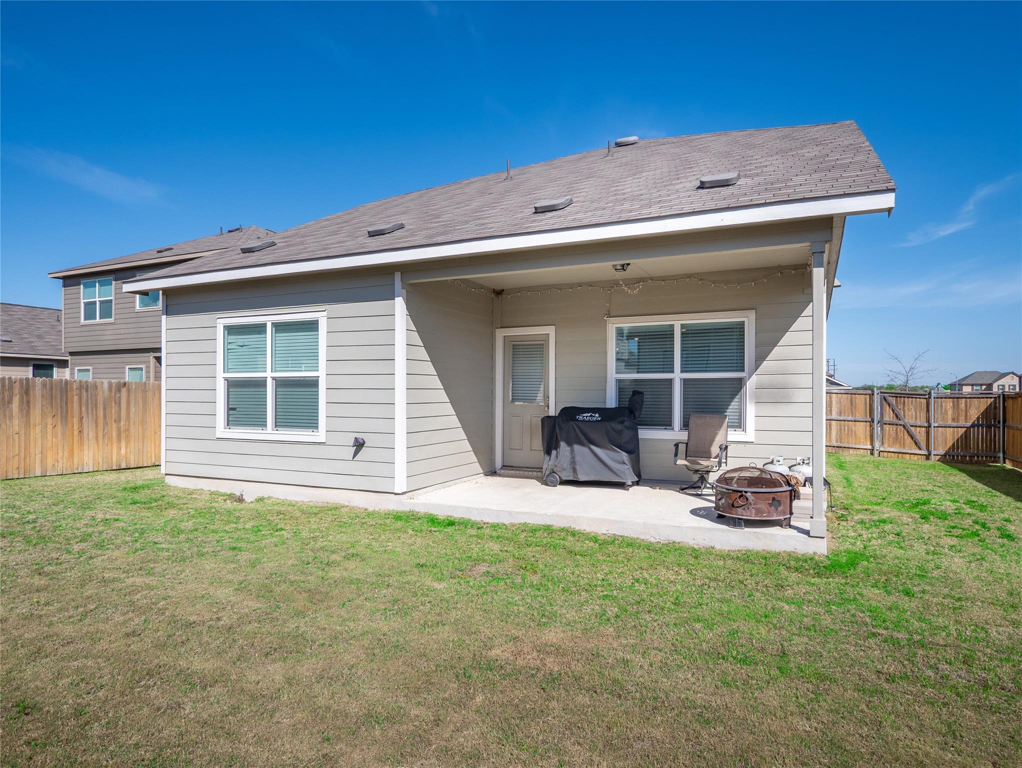 156 Greatest Gift Way, Jarrell, TX 76537