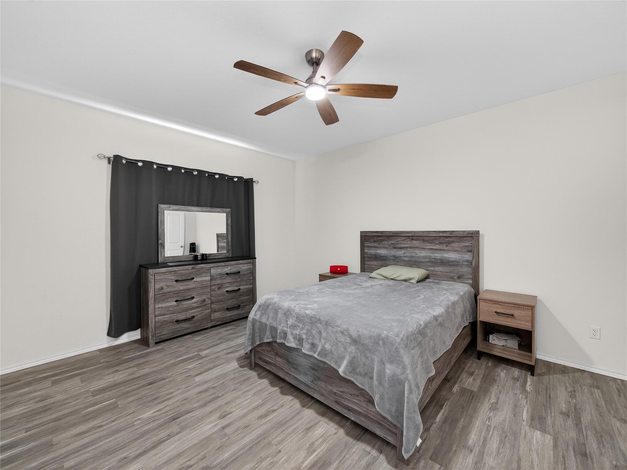 156 Greatest Gift Way, Jarrell, TX 76537