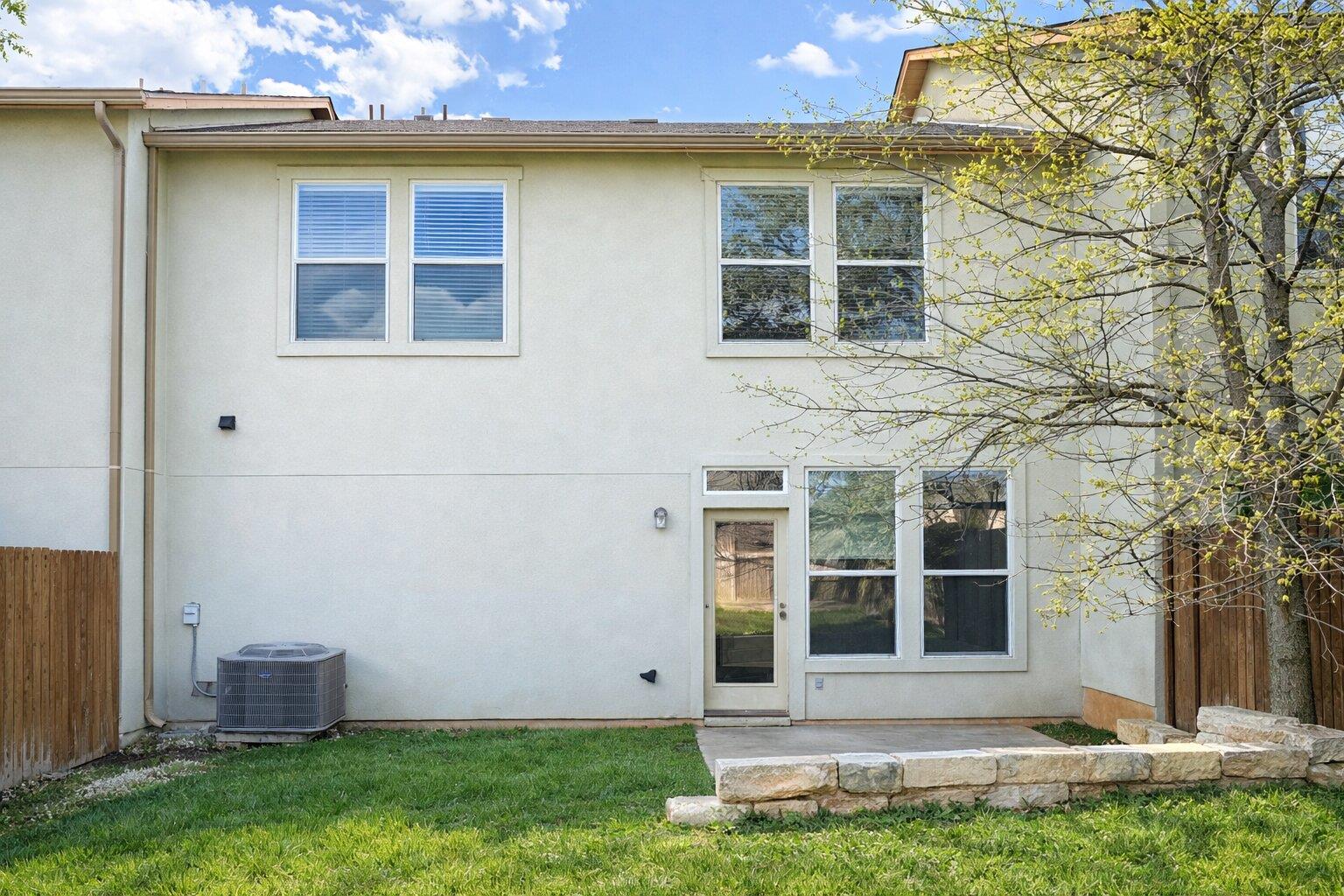 2410 Great Oaks Dr # 802, Round Rock, TX 78681