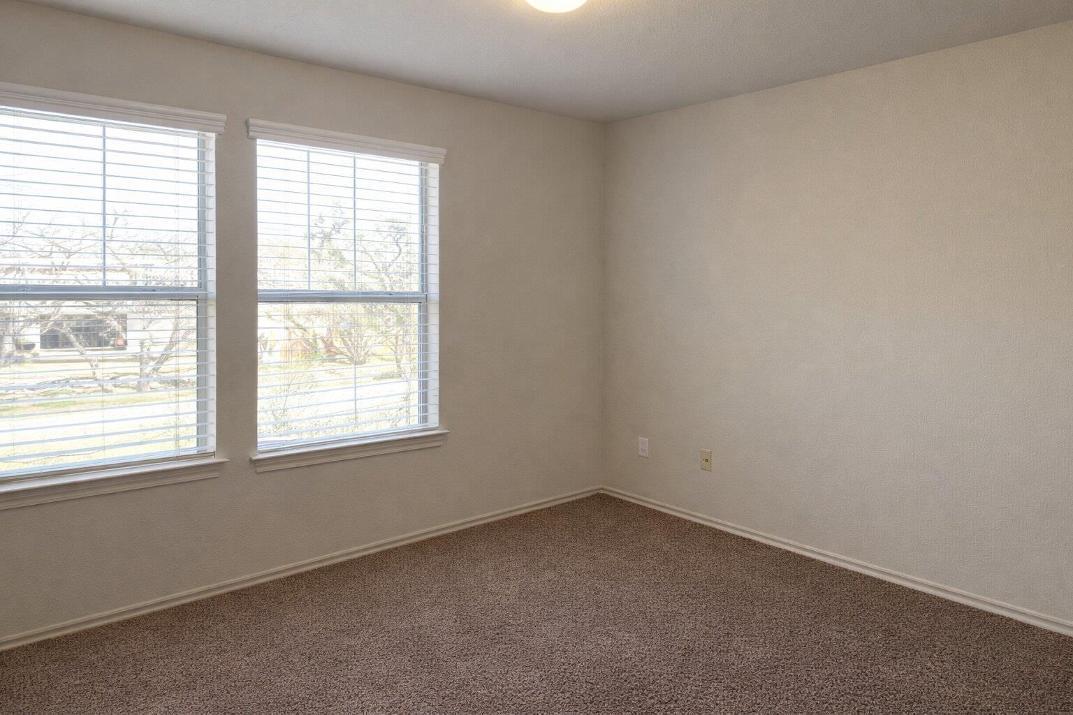 2410 Great Oaks Dr # 802, Round Rock, TX 78681