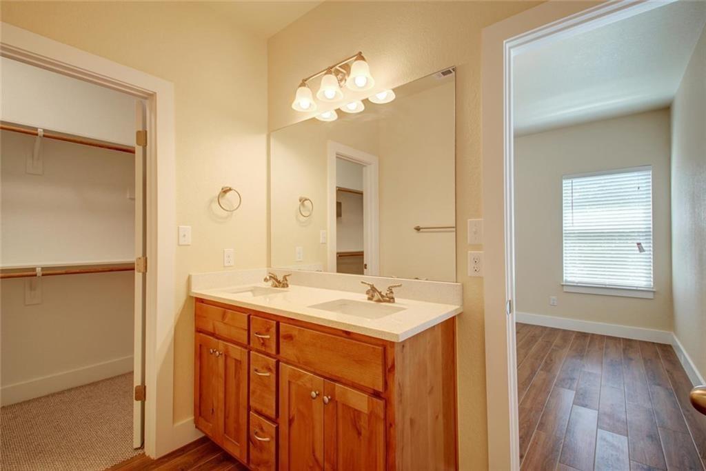 602 Colt Ln # B, Cedar Park, TX 78613