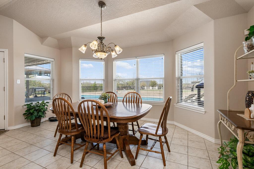 117 S Sentry Pt, Hutto, TX 78634