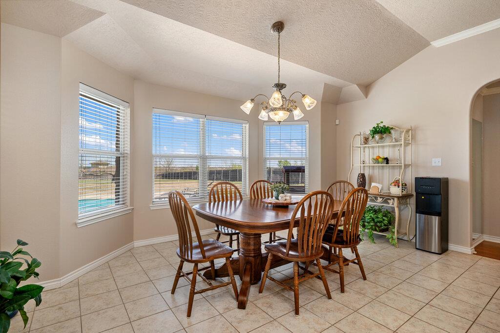 117 S Sentry Pt, Hutto, TX 78634