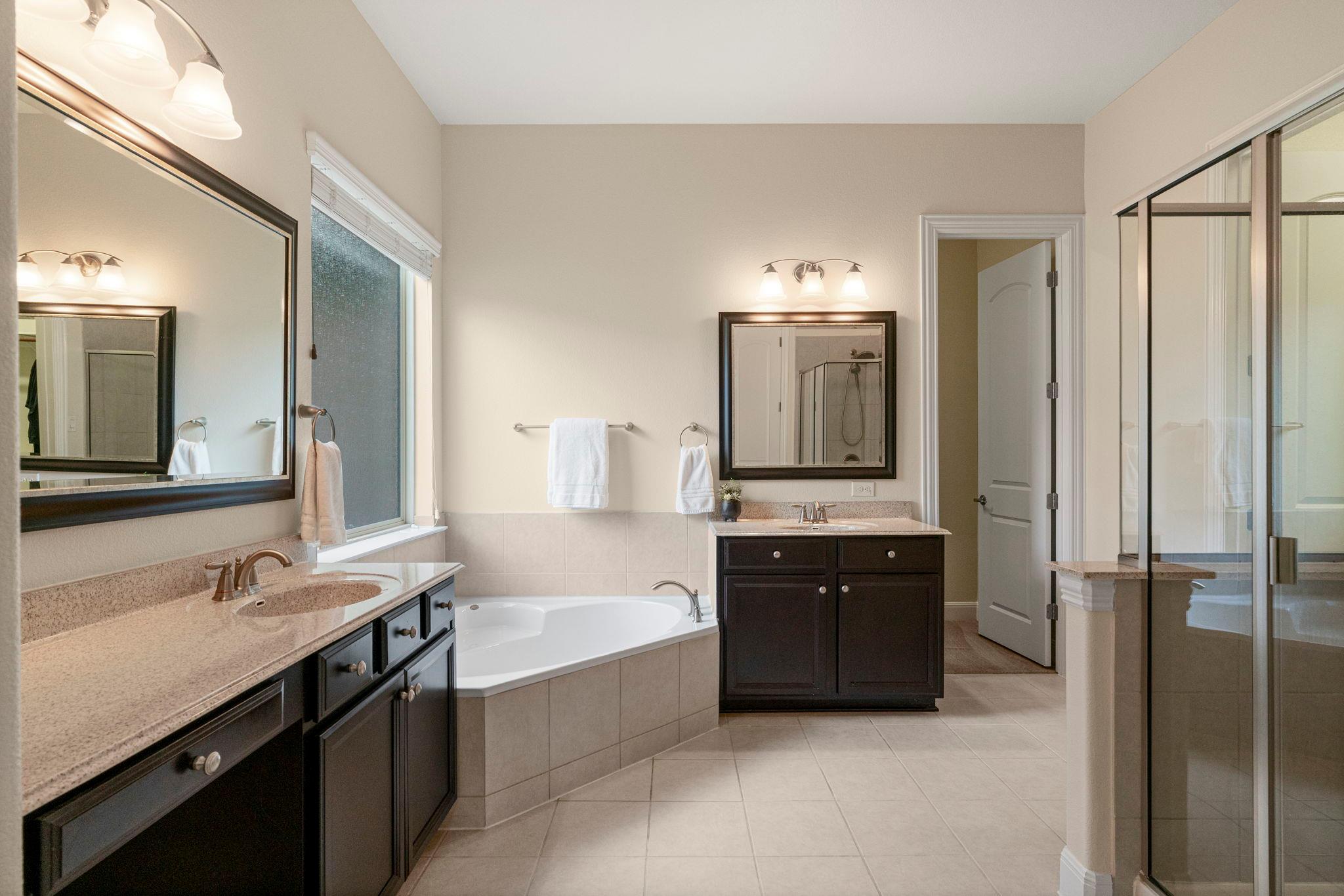 1606 Flint Rock Loop, Driftwood, TX 78619