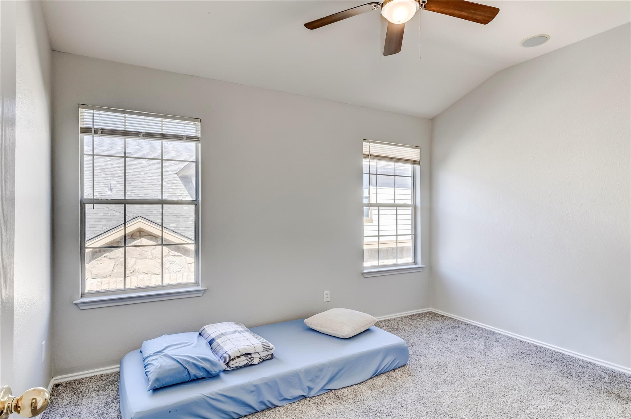 16100 S Great Oaks Dr # 102, Round Rock, TX 78681