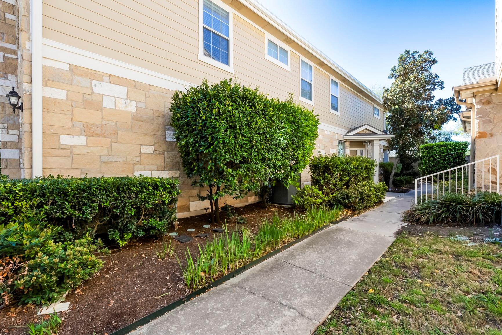 16100 S Great Oaks Dr # 102, Round Rock, TX 78681