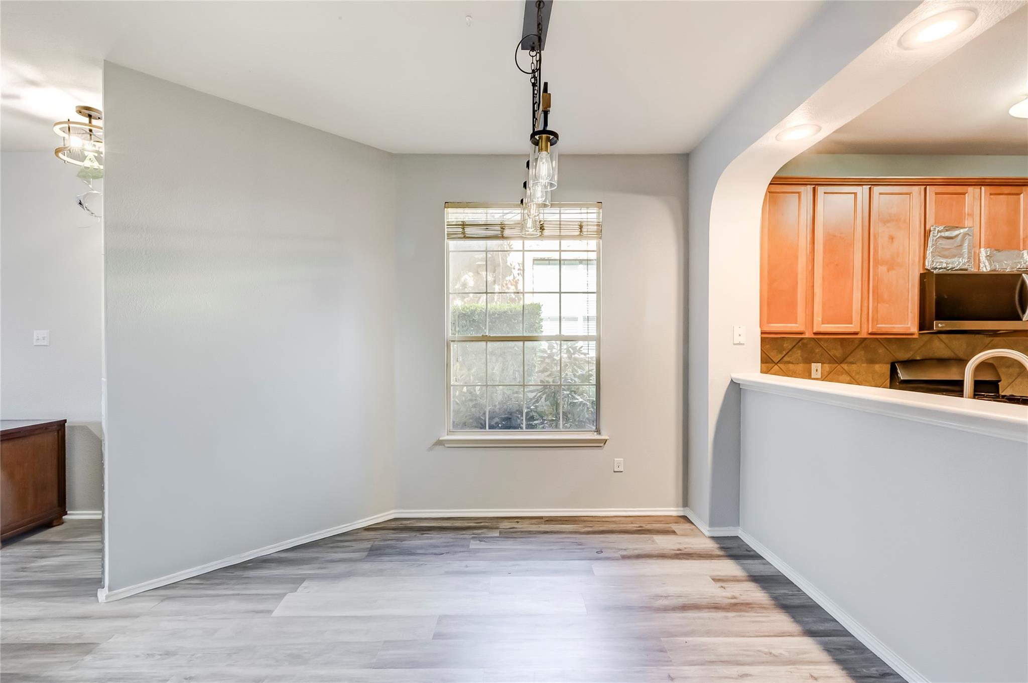 16100 S Great Oaks Dr # 102, Round Rock, TX 78681