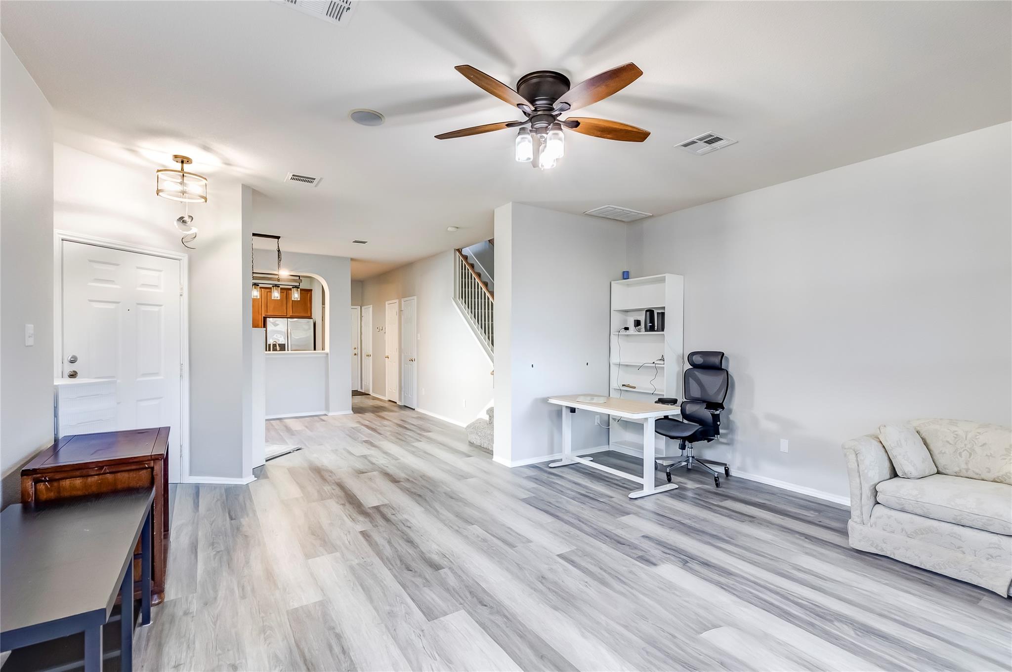 16100 S Great Oaks Dr # 102, Round Rock, TX 78681