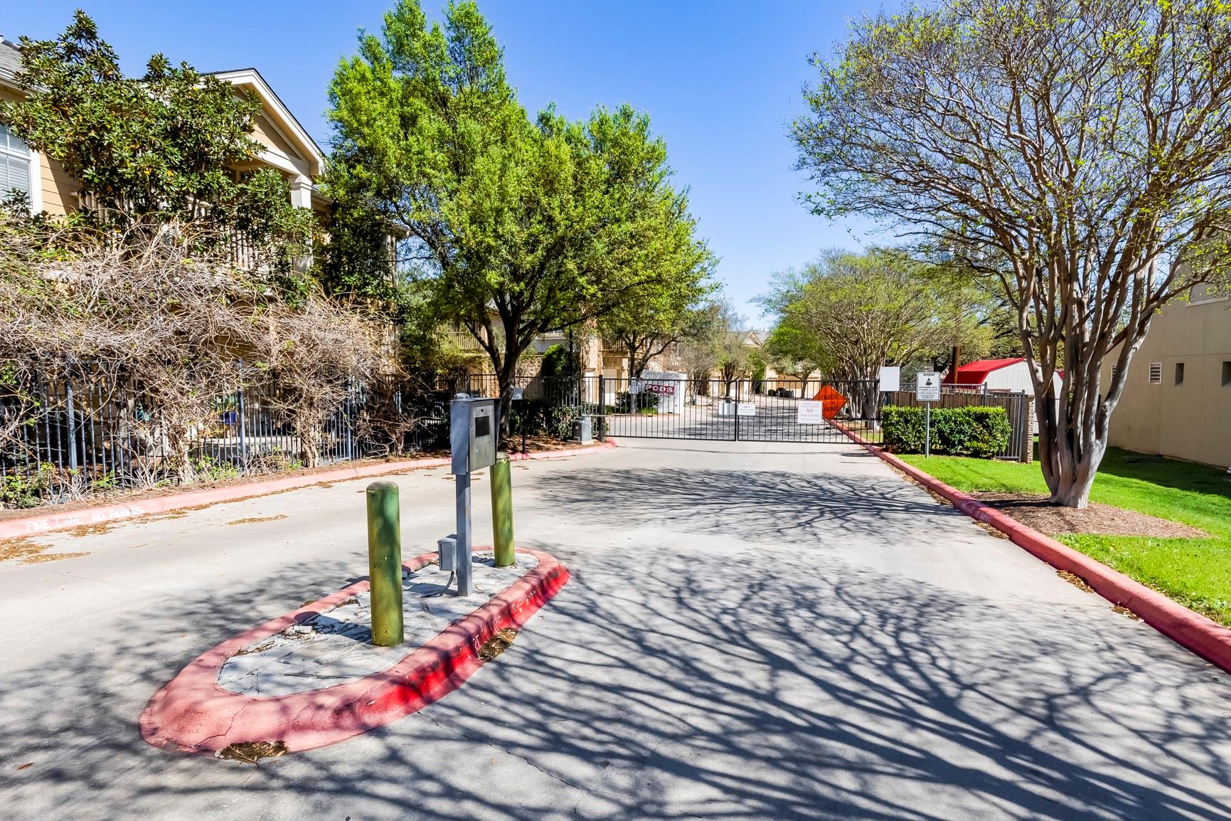 16100 S Great Oaks Dr # 102, Round Rock, TX 78681