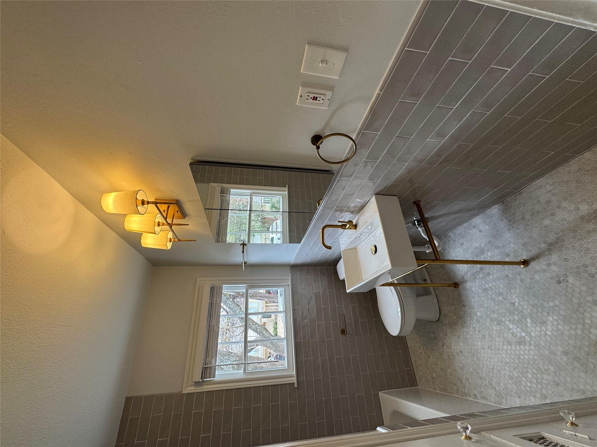 4000 Ramsey Ave # A, Austin, TX 78756